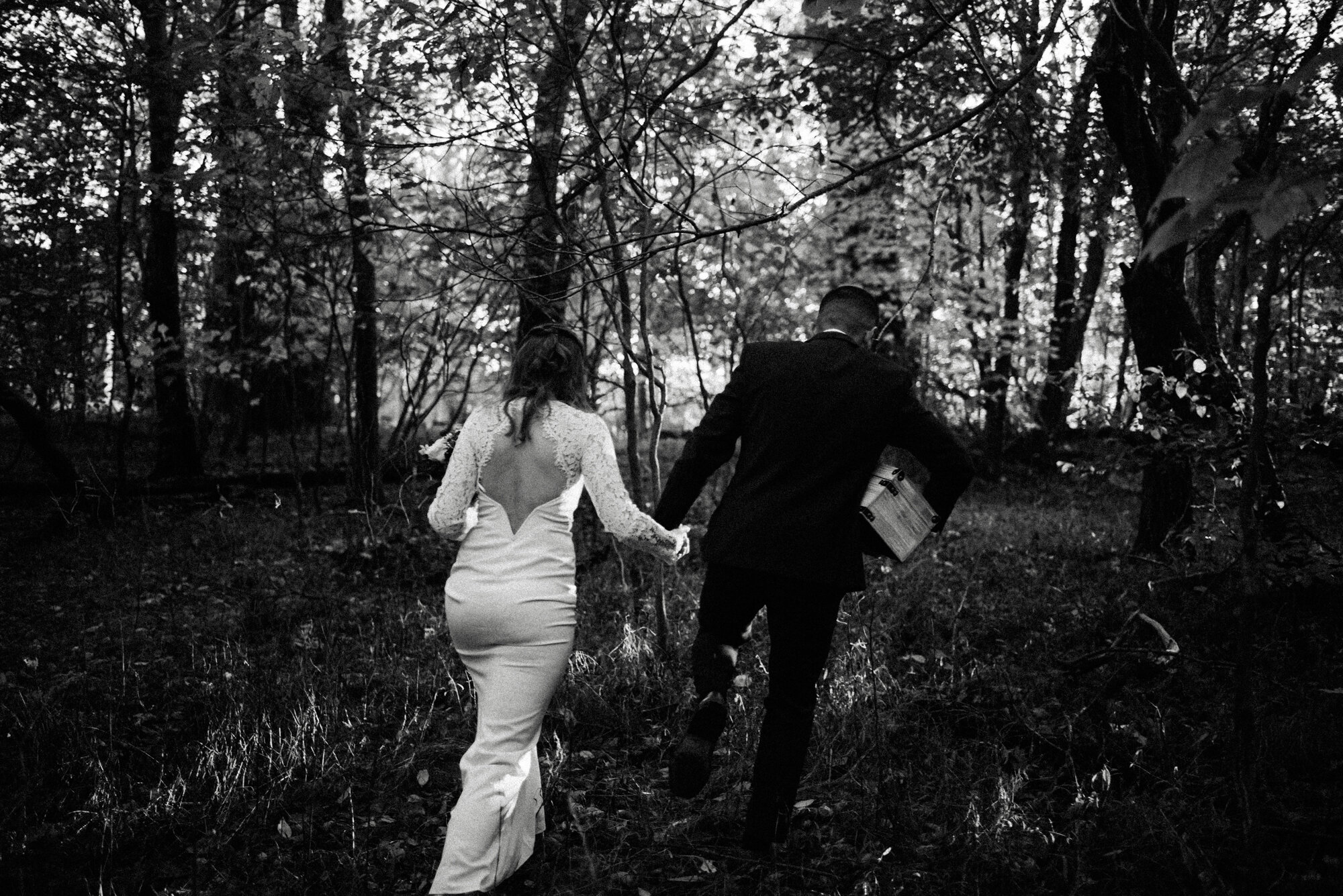 Elopement in the Blue Ridge Mountains - Adventure Wedding in Shenandoah National Park - National Park Wedding - Blue Ridge Mountain Wedding - Skyline Drive Photographer - Shenandoah National Park Photographer_19.jpg