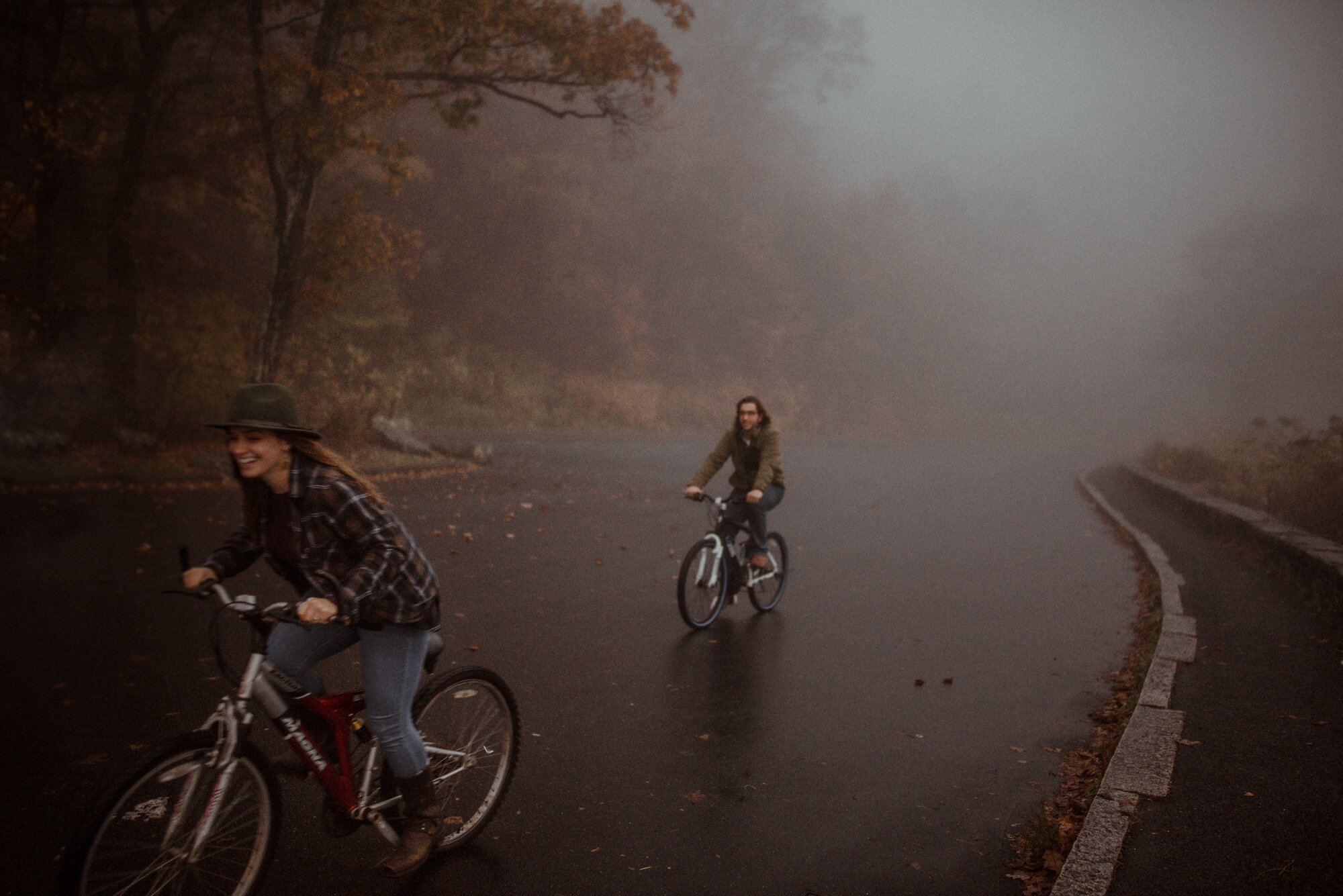 Shenandoah National Park Couple Photo Shoot - Autumn Photo Shoot on the Blue Ridge Parkway - Couple Bicycle Photo Shoot - Foggy Couple Photo Shoot - White Sails Creative_1.jpg