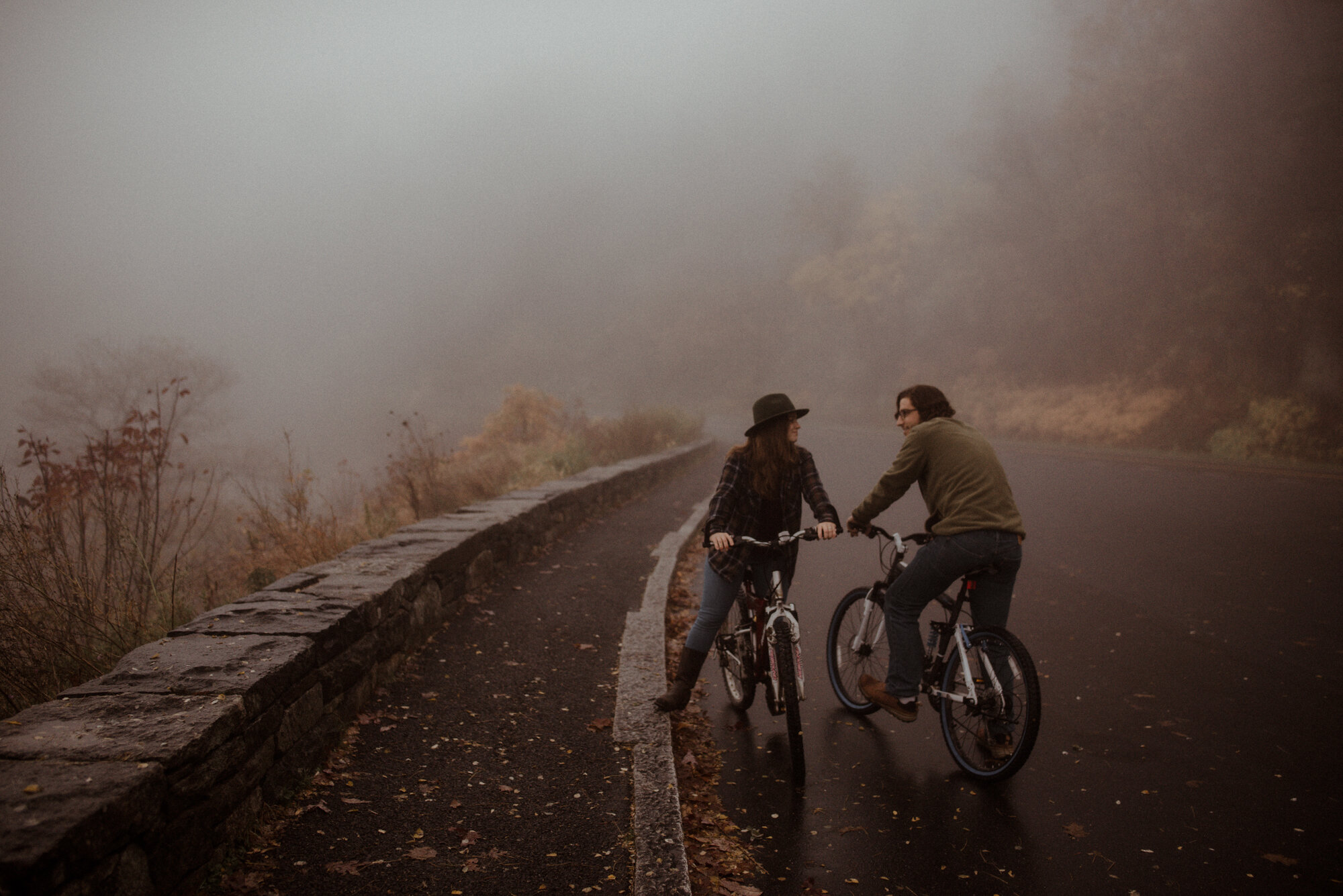 Shenandoah National Park Couple Photo Shoot - Autumn Photo Shoot on the Blue Ridge Parkway - Couple Bicycle Photo Shoot - Foggy Couple Photo Shoot - White Sails Creative_7.jpg