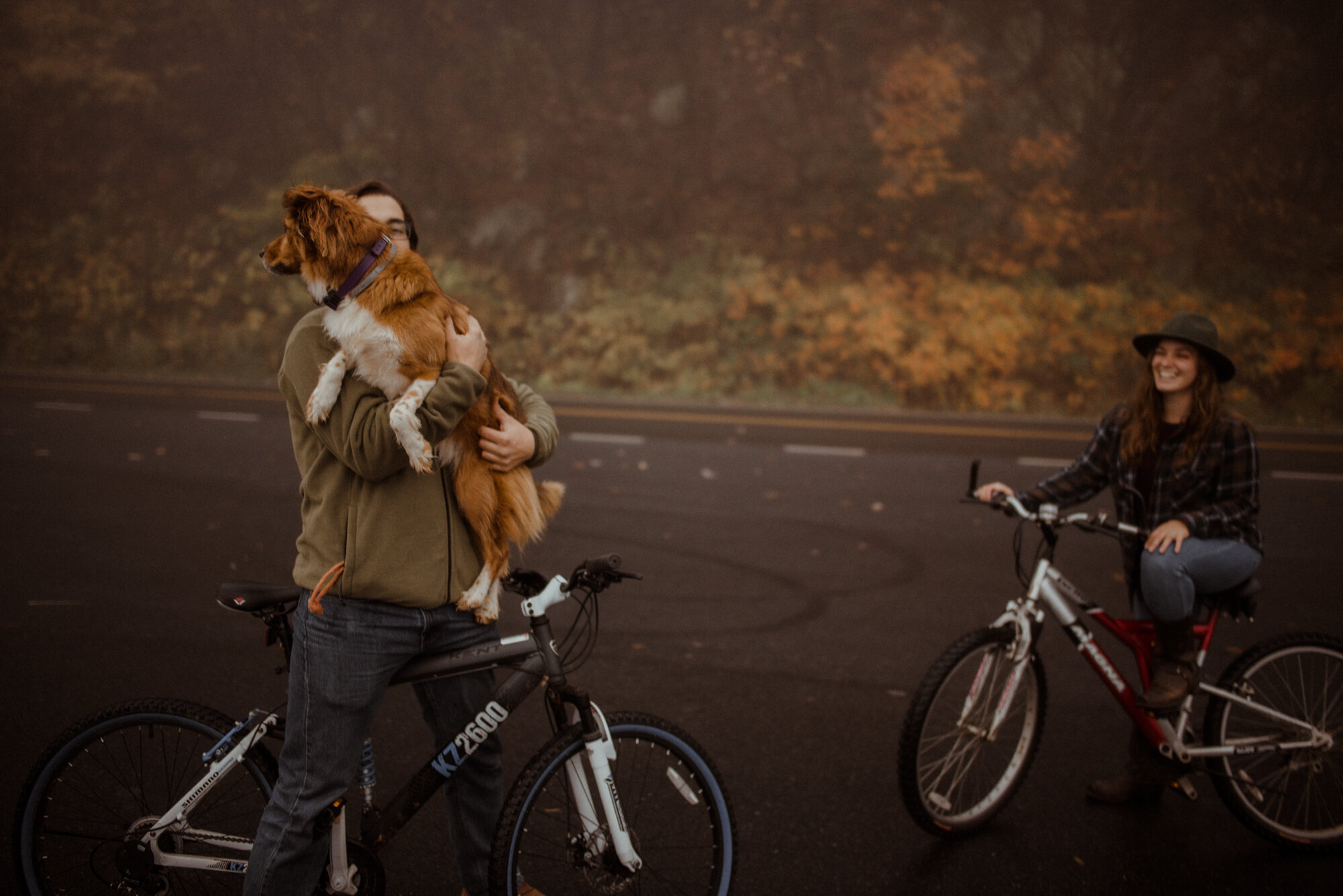 Shenandoah National Park Couple Photo Shoot - Autumn Photo Shoot on the Blue Ridge Parkway - Couple Bicycle Photo Shoot - Foggy Couple Photo Shoot - White Sails Creative_16.jpg