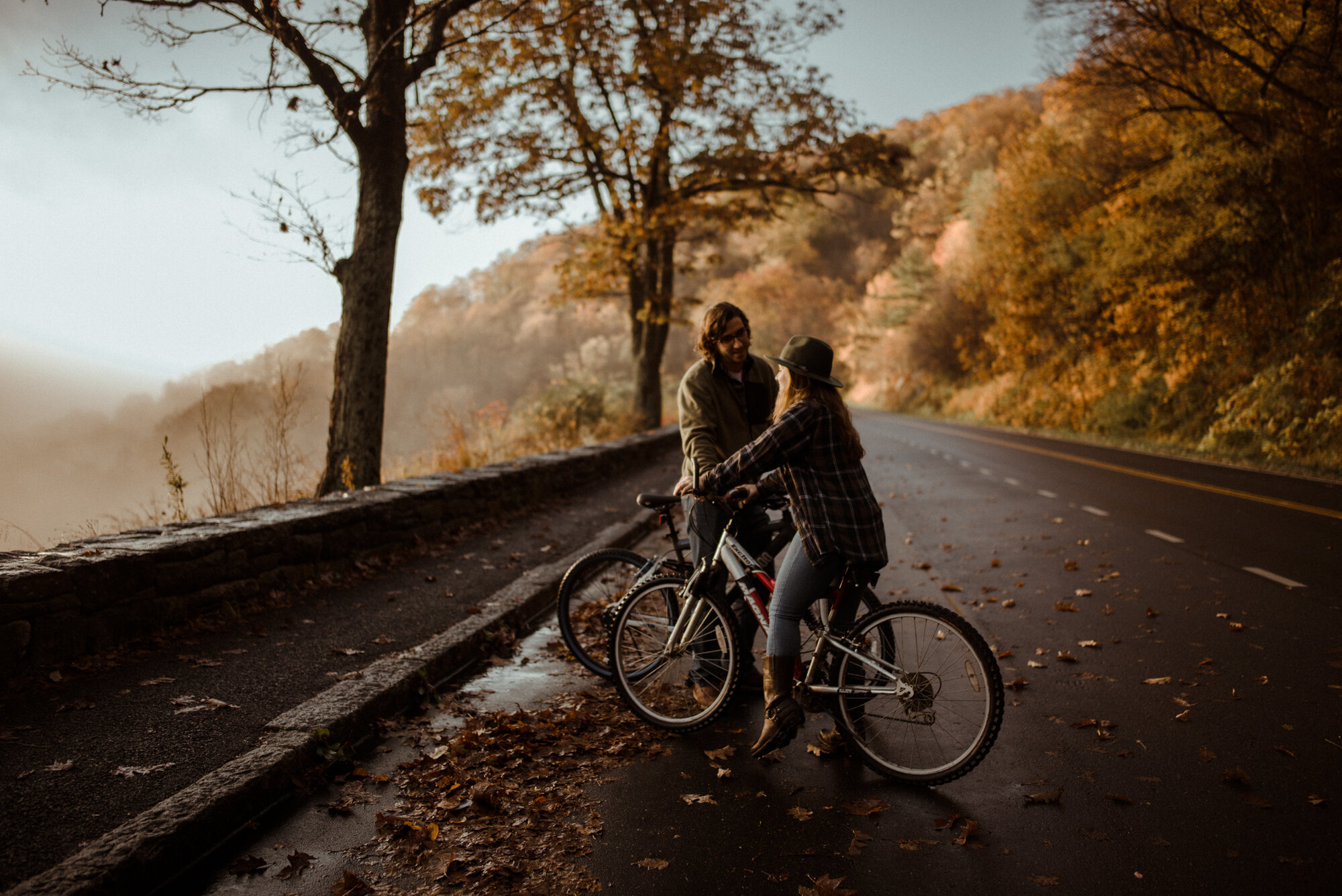 Shenandoah National Park Couple Photo Shoot - Autumn Photo Shoot on the Blue Ridge Parkway - Couple Bicycle Photo Shoot - Foggy Couple Photo Shoot - White Sails Creative_36.jpg