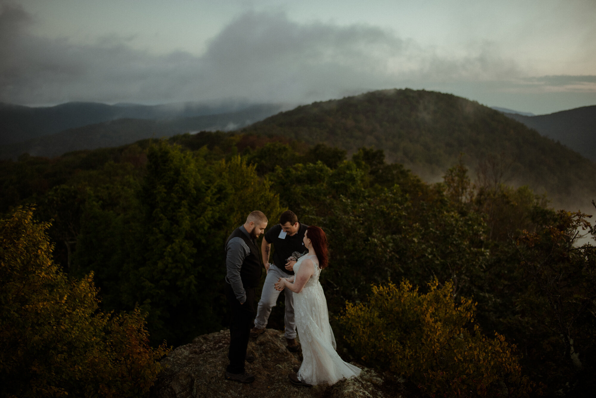 Sunrise hiking elopement - Foggy hiking elopement - virginia waterfall elopement - shenandoah national park elopement - white sails creative_19.jpg