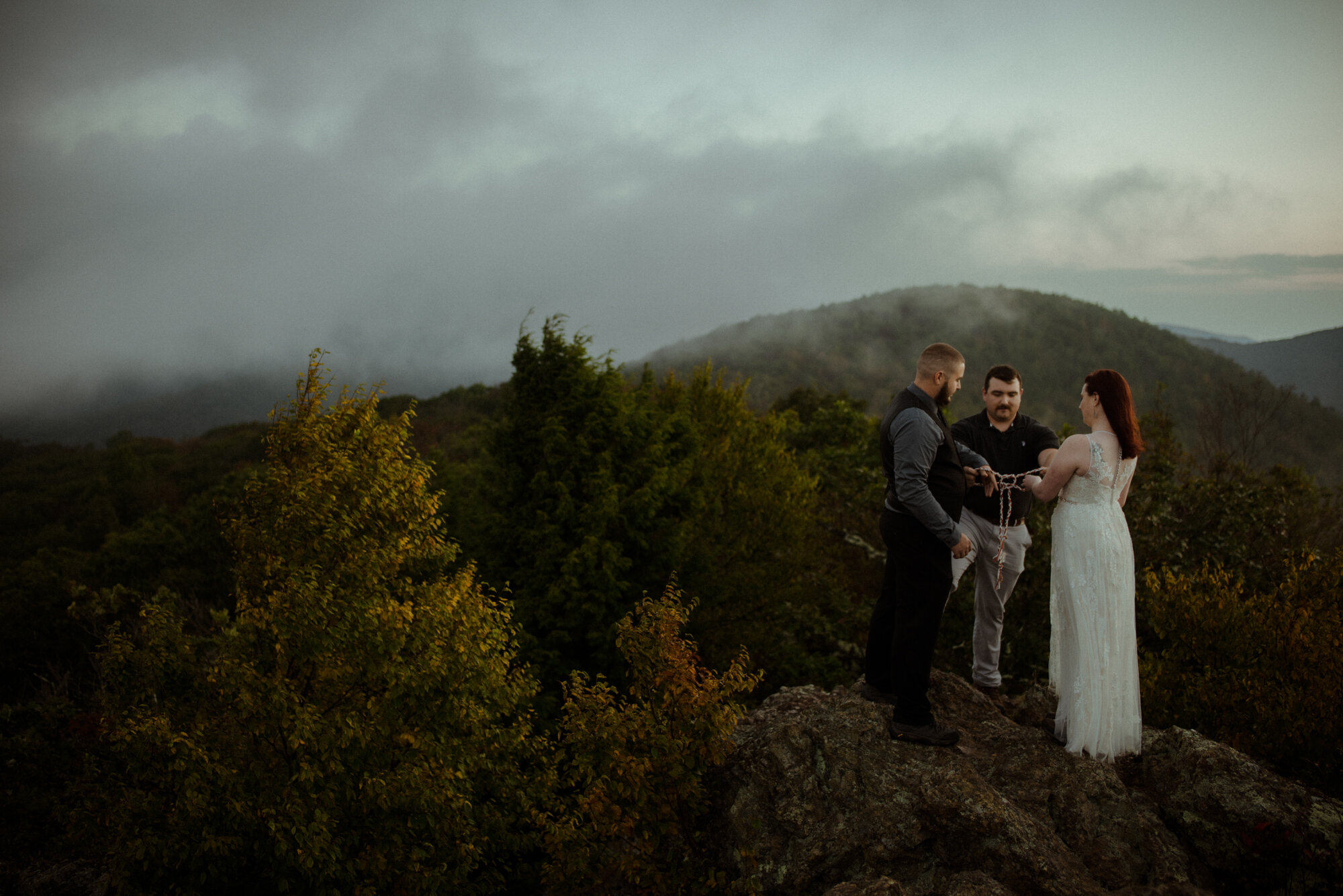 Sunrise hiking elopement - Foggy hiking elopement - virginia waterfall elopement - shenandoah national park elopement - white sails creative_24.jpg