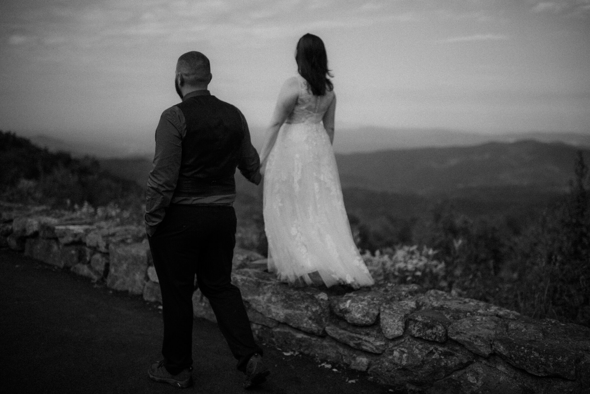 Sunrise hiking elopement - Foggy hiking elopement - virginia waterfall elopement - shenandoah national park elopement - white sails creative_100.jpg