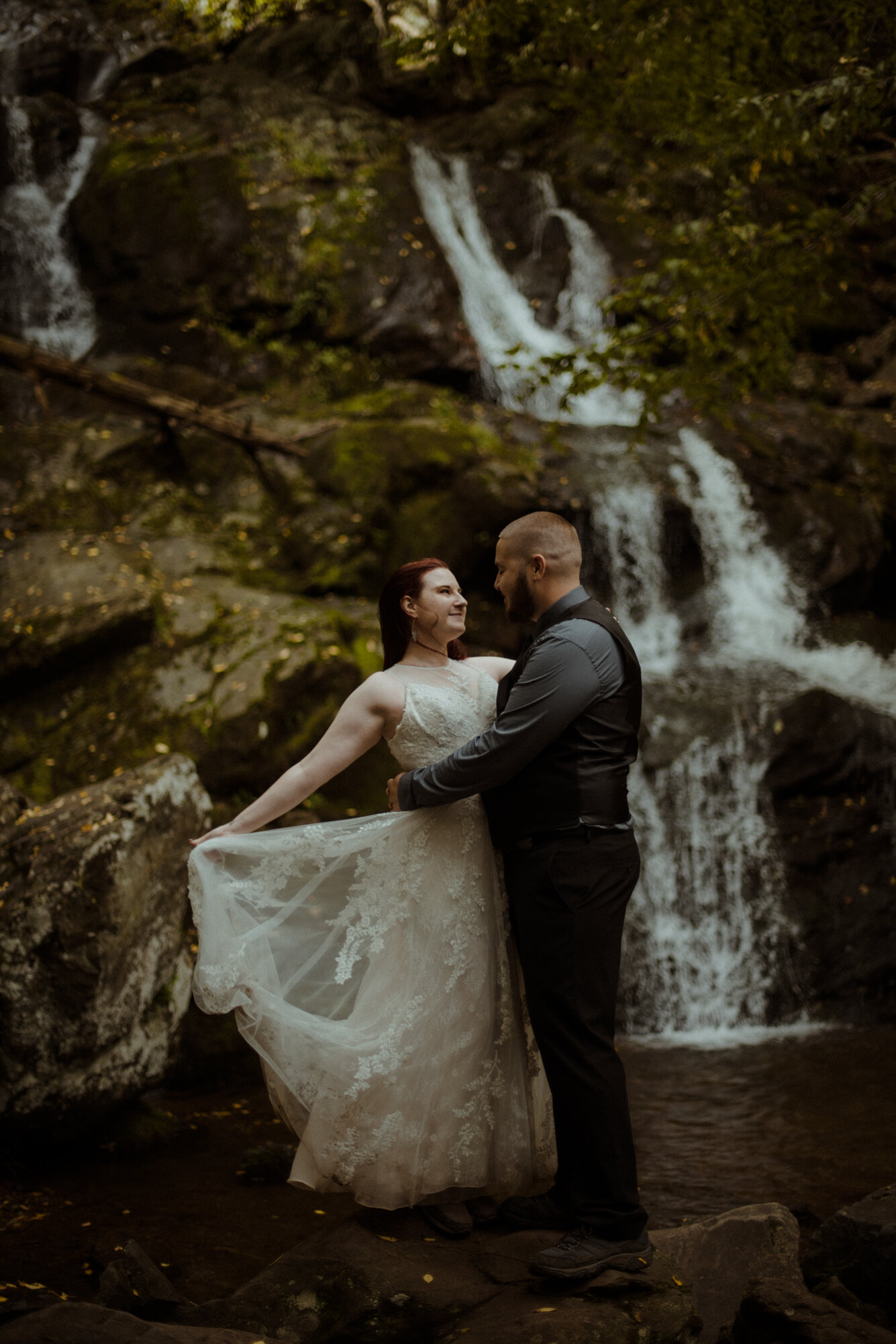 Sunrise hiking elopement - Foggy hiking elopement - virginia waterfall elopement - shenandoah national park elopement - white sails creative_108.jpg