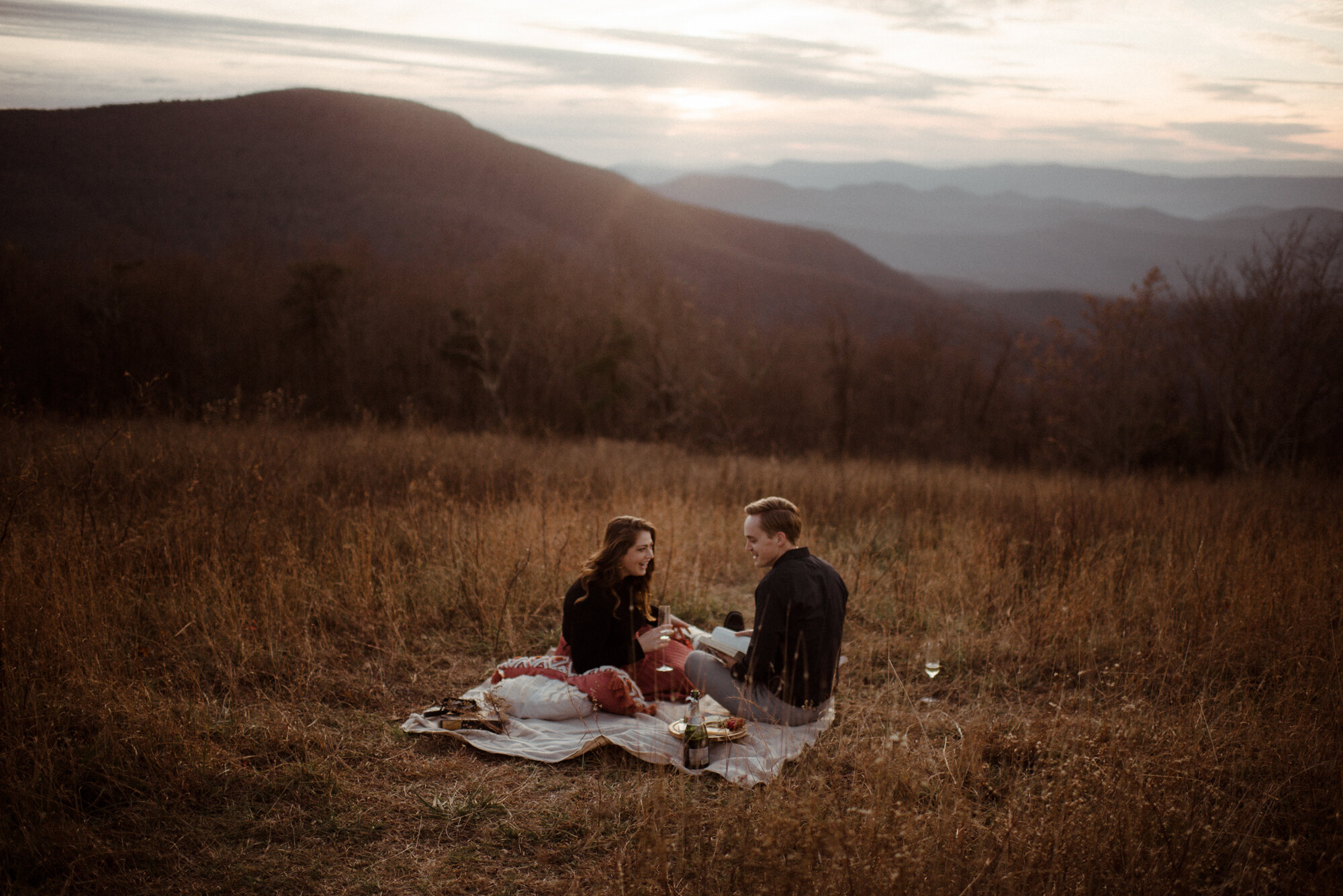 Autumn Engagement Session in Shenandoah National Park - Skyline Drive Couples Photo Shoot - Blue Ridge Parkway Picnic Engagement Session - White Sails Creative_30.jpg