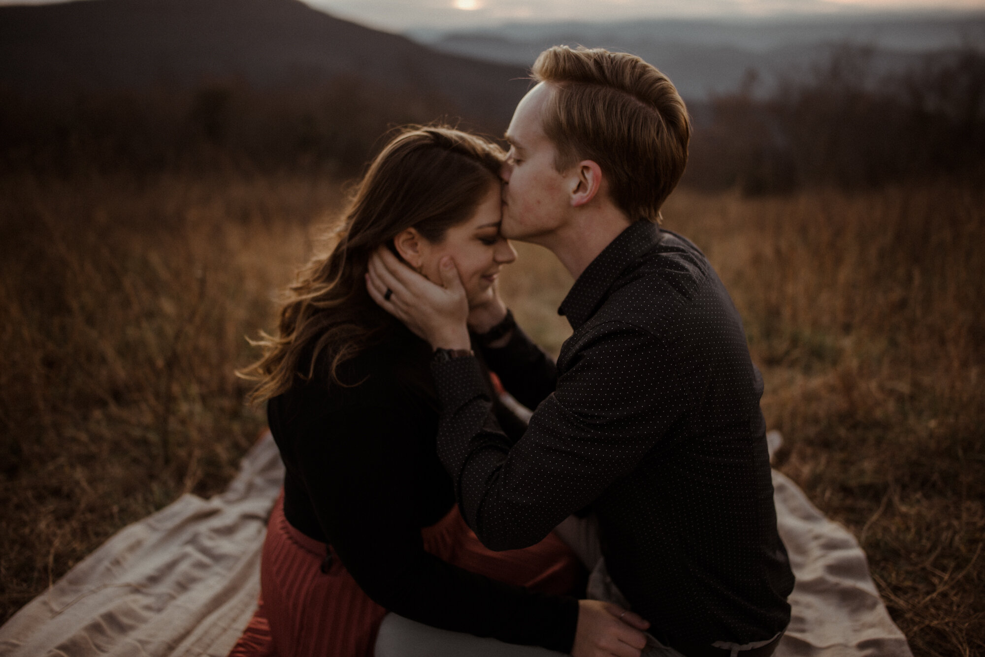 Autumn Engagement Session in Shenandoah National Park - Skyline Drive Couples Photo Shoot - Blue Ridge Parkway Picnic Engagement Session - White Sails Creative_33.jpg