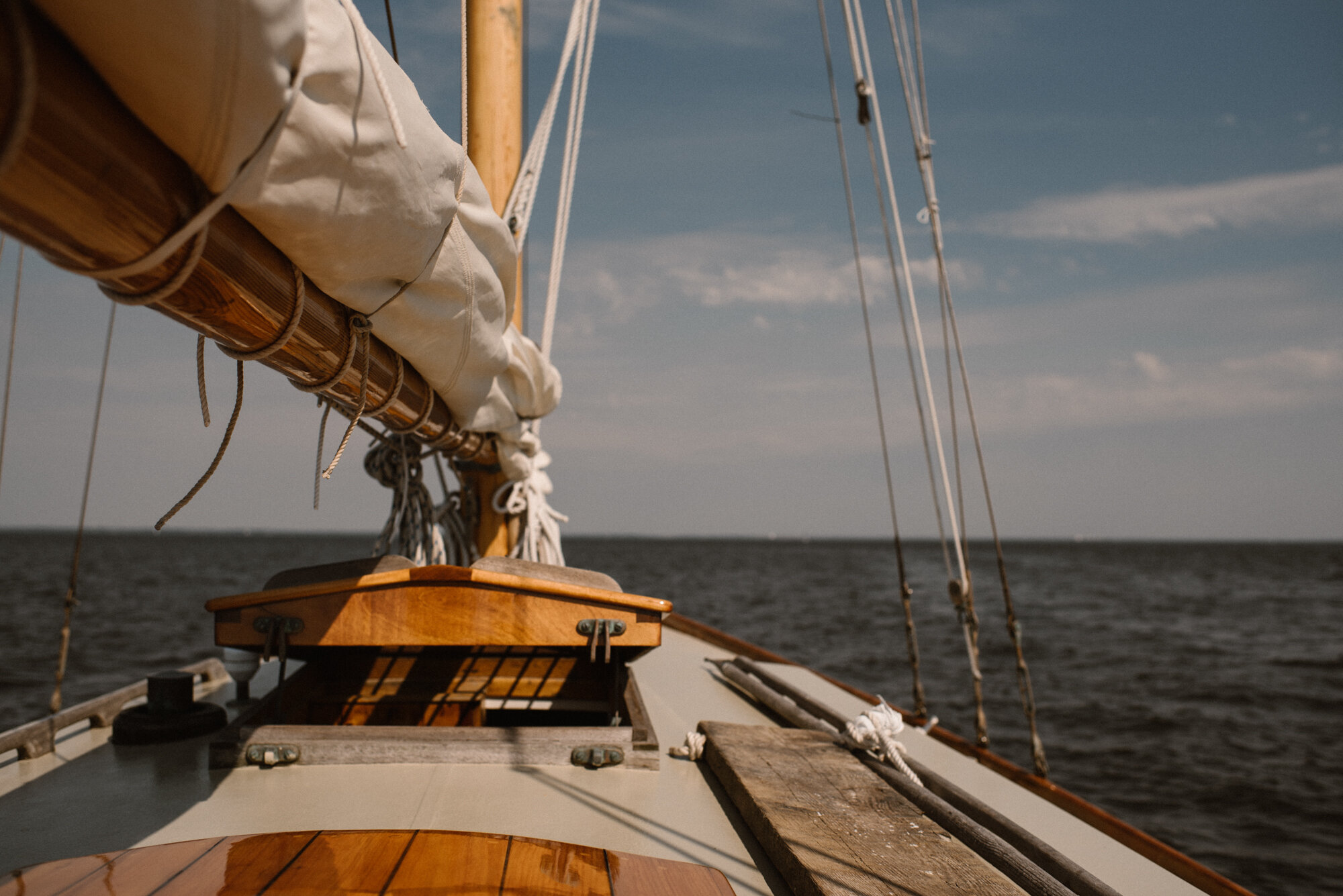 Sailboat Wedding in Annapolis Maryland - Sailboat Elopement - Maryland Adventure Elopement - White Sails Creative_19.jpg