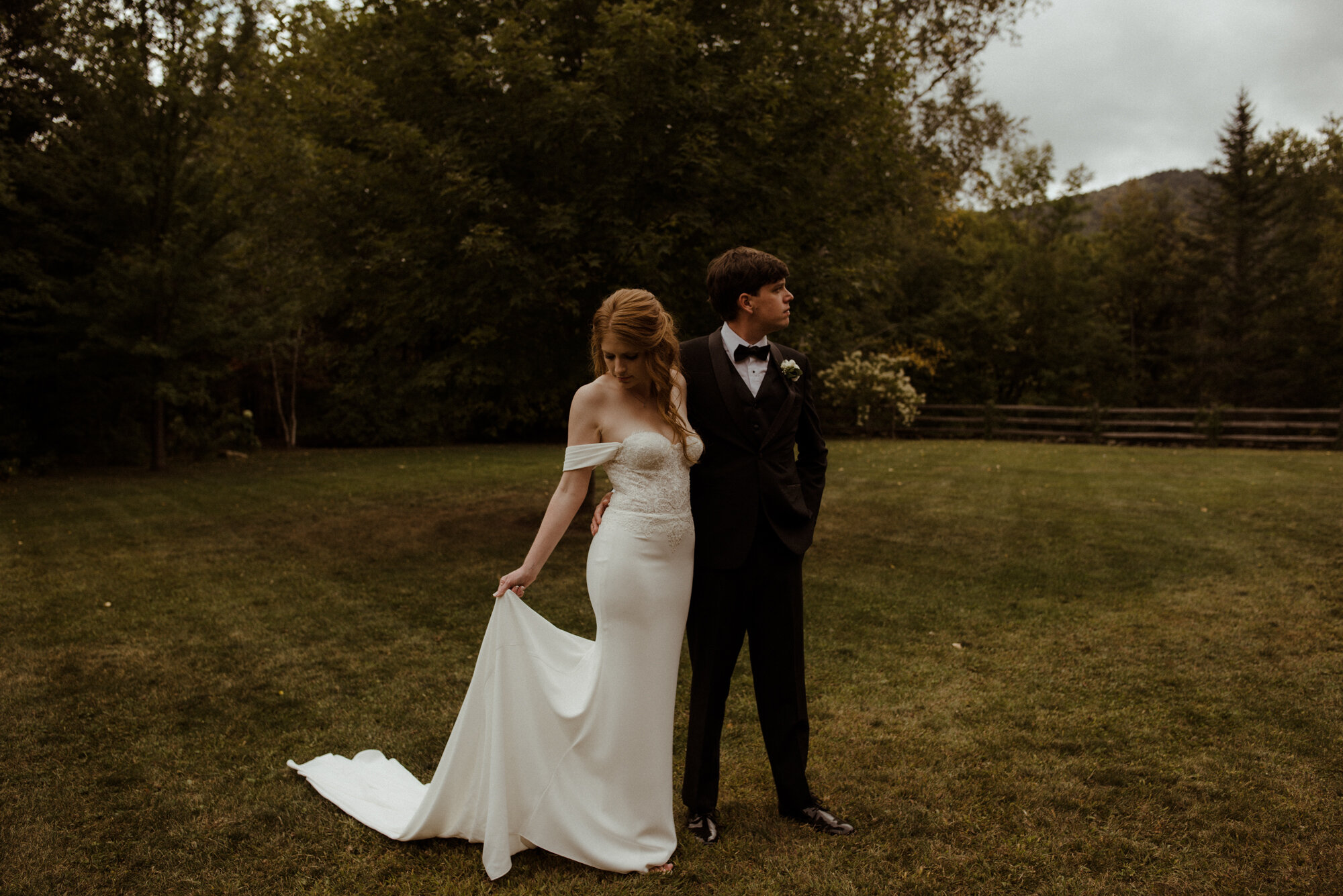 Autumn Elopement in New Hampshire - Backyard Wedding during COVID and Sunrise Hike in Wedding Dress - White Sails Creative_84.jpg