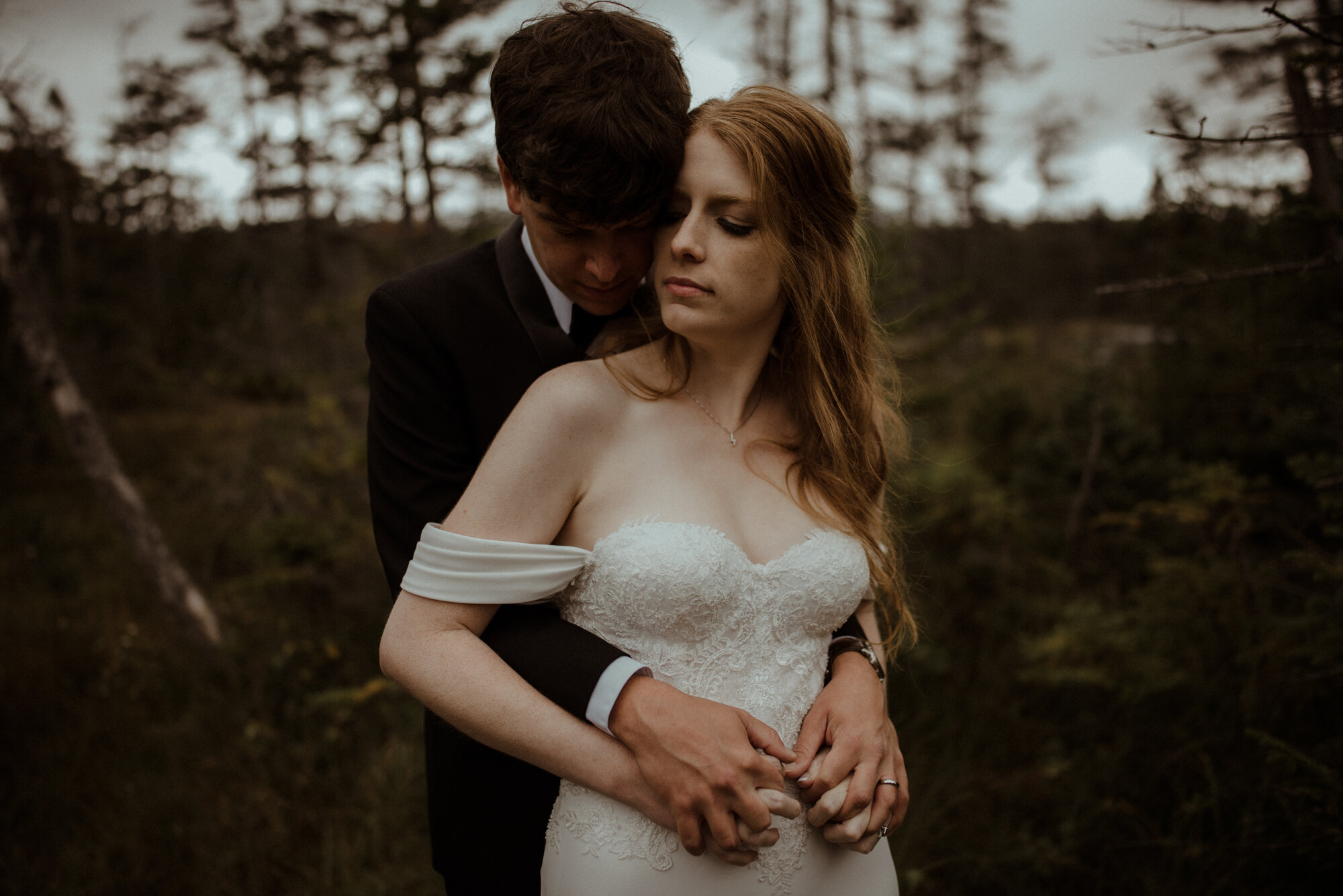 Autumn Elopement in New Hampshire - Backyard Wedding during COVID and Sunrise Hike in Wedding Dress - White Sails Creative_109.jpg