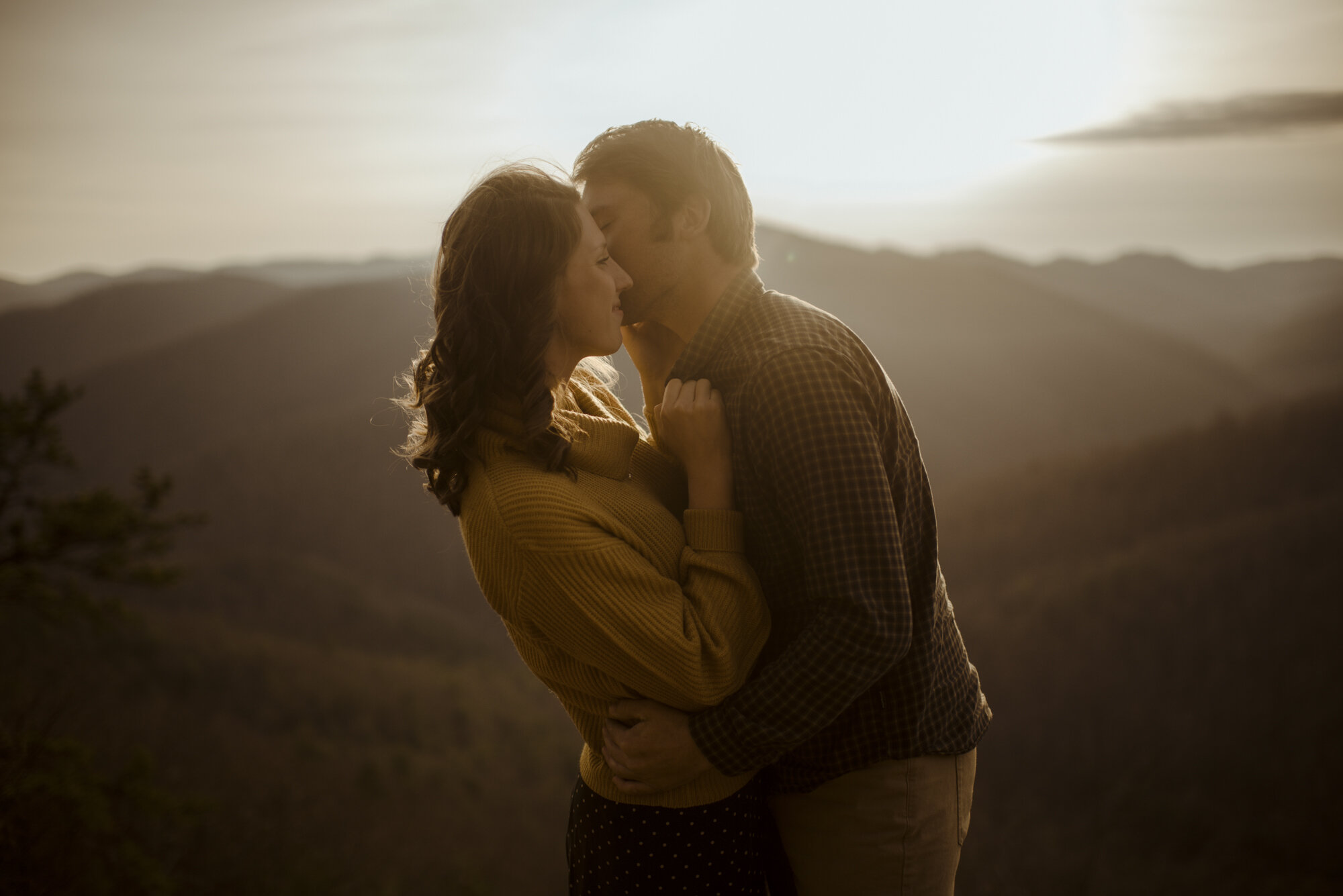 Blue Ridge Parkway Engagement Session - Sunset Engagement Session Inspiration in Blue Ridge Mountains - White Sails Creative_12.jpg