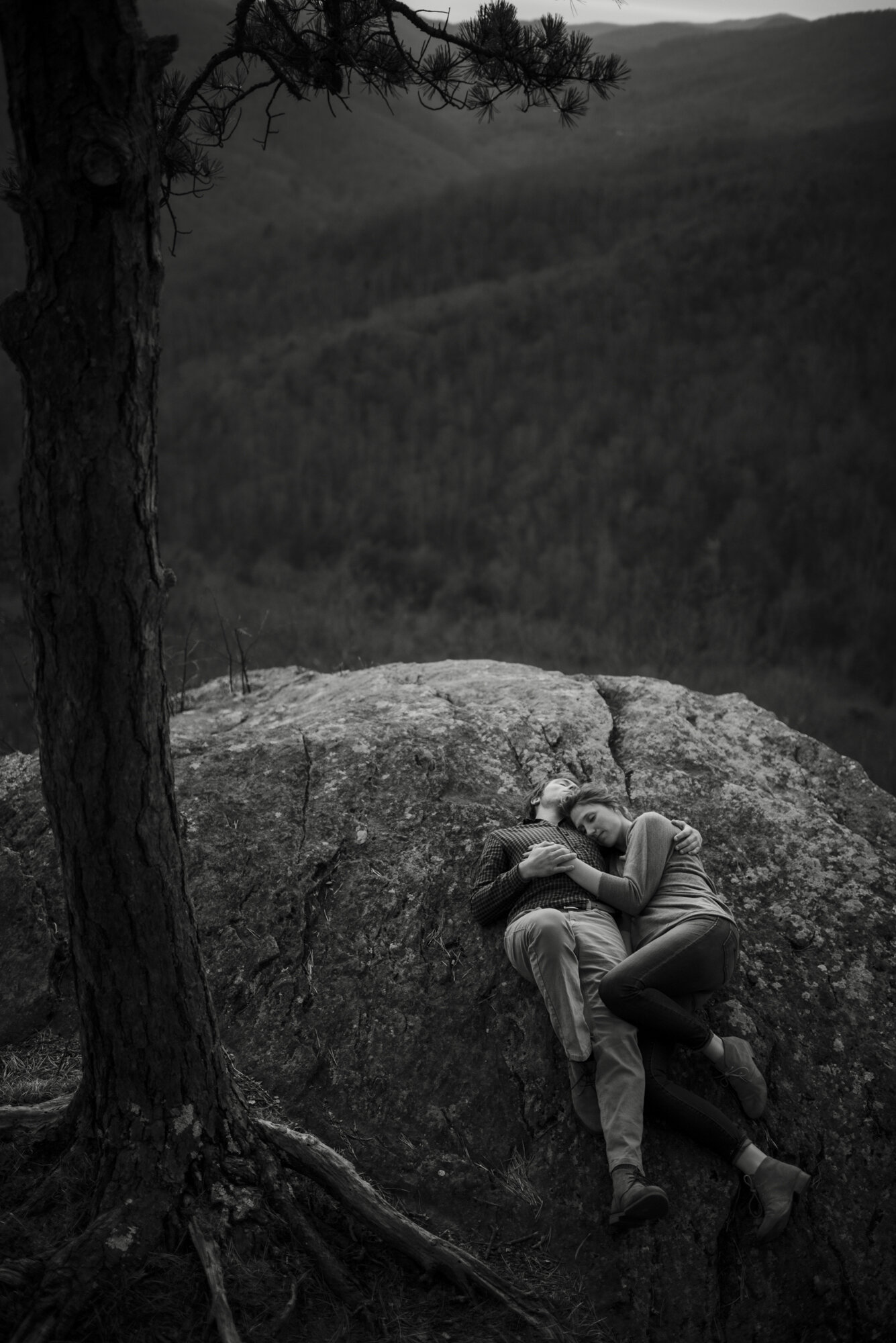 Blue Ridge Parkway Engagement Session - Sunset Engagement Session Inspiration in Blue Ridge Mountains - White Sails Creative_19.jpg