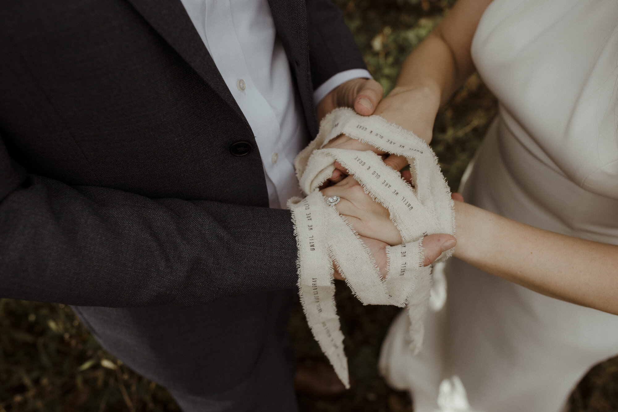 Autumn Elopement on Shenandoah National Park - Glamorous Elopement in the Blue Ridge Mountains - Picnic Elopement Inspiration_48.jpg