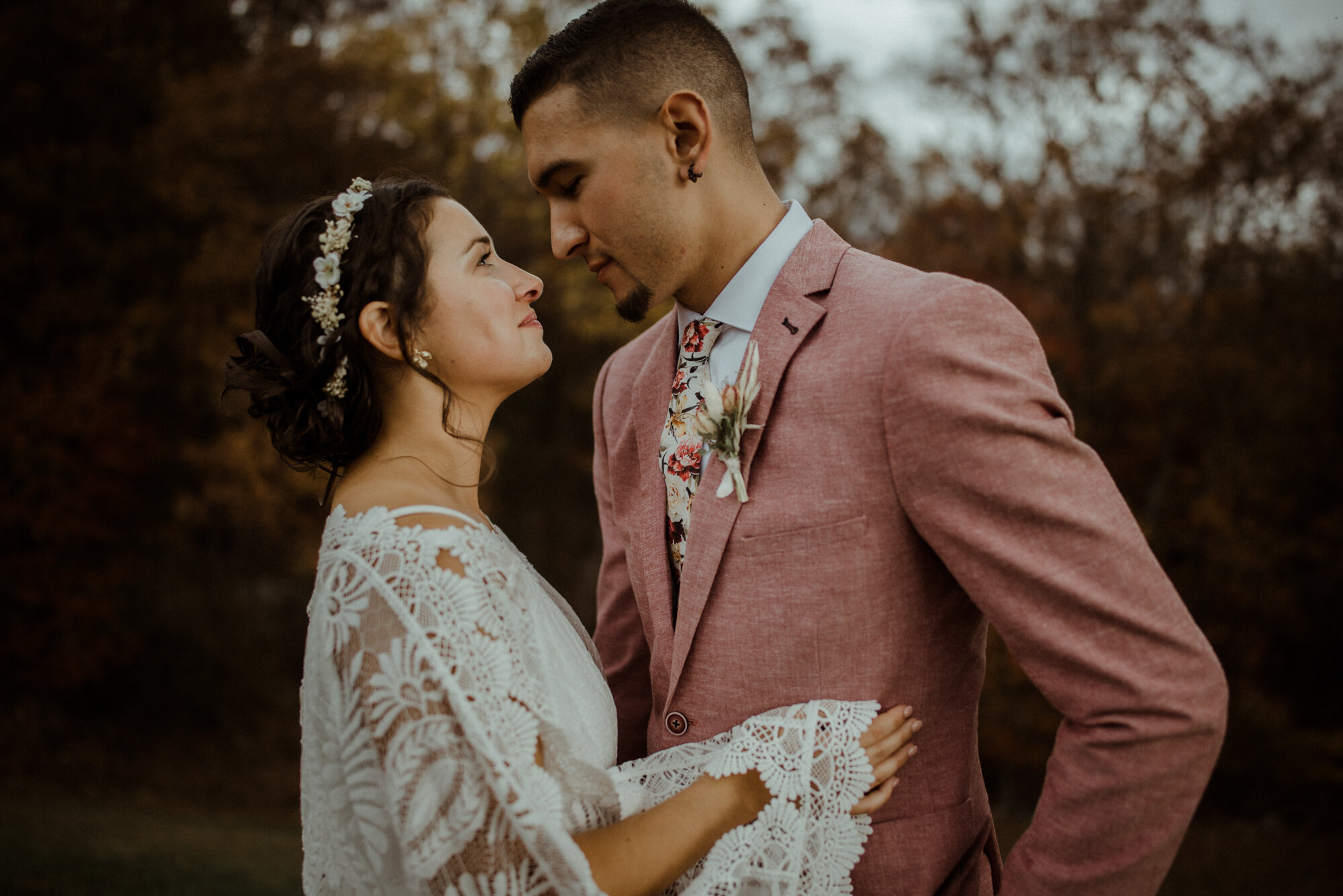 Antonia and Joey - Rainy Autumn Wedding - Small Virginia Wedding - White Sails Creative Photography_25.jpg