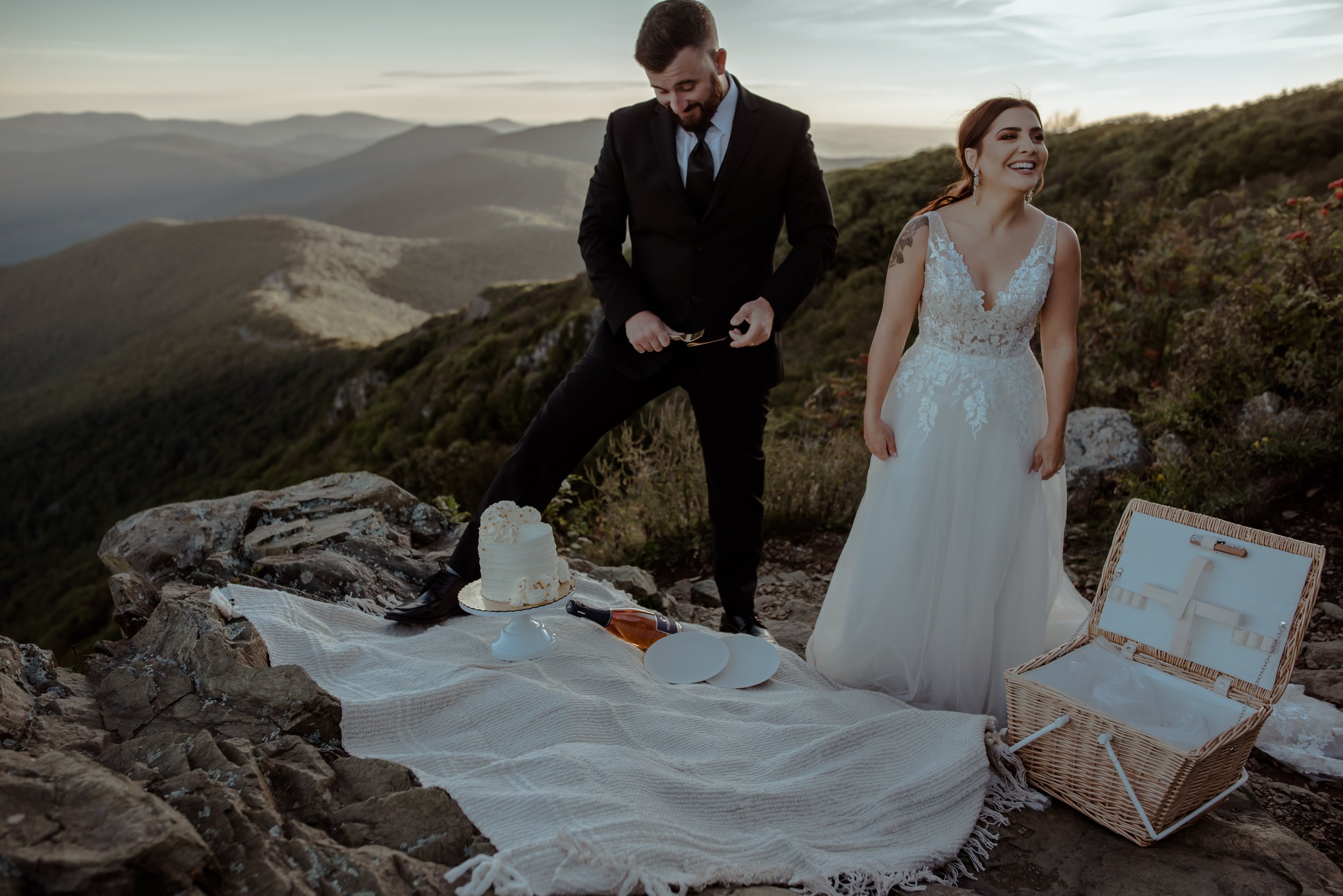 Summer Sunrise Elopement on Stony Man Summit | Virginia Elopement Photographer47.jpg