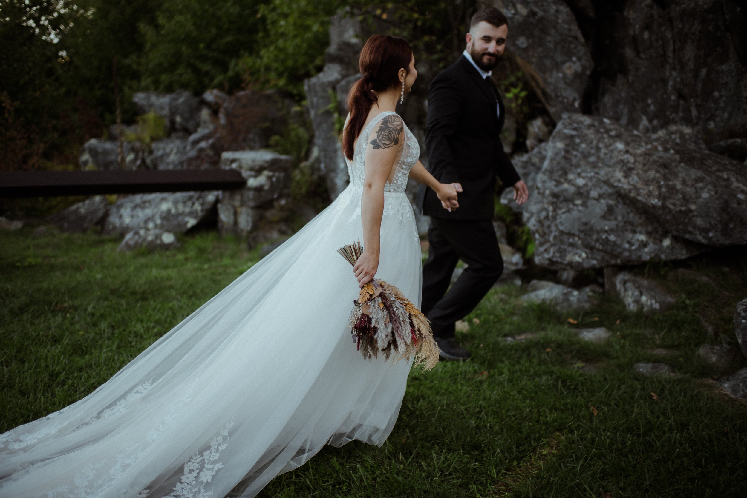 Summer Sunrise Elopement on Stony Man Summit | Virginia Elopement Photographer72.jpg