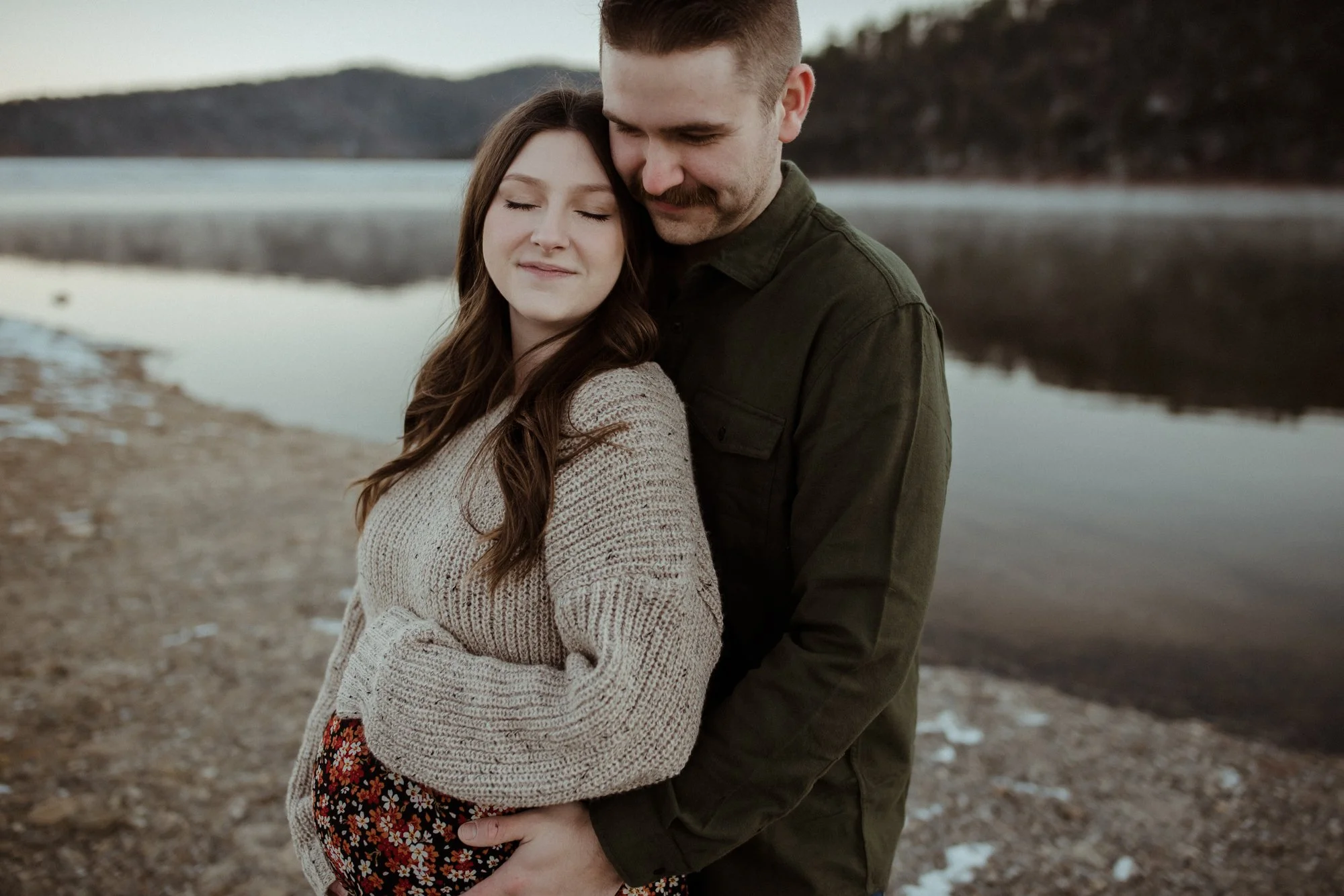 Shenandoah National Park Maternity Session - Virginia Lake Maternity - Winter Maternity Inspiration - White Sails Creative Photography_9.jpg