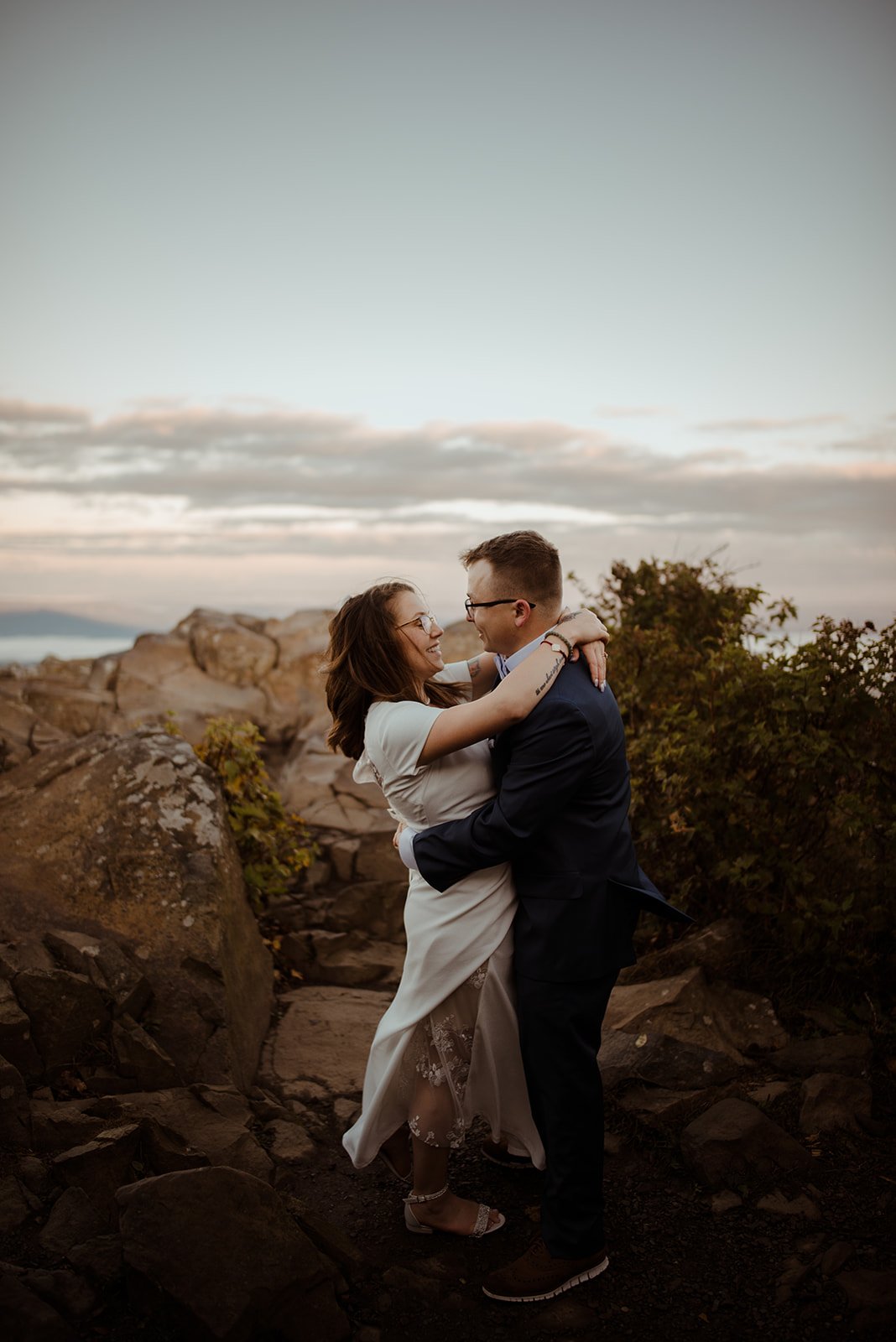 Shenandoah National Park Hiking Elopement with Guests - White Sails Creative_49.jpg