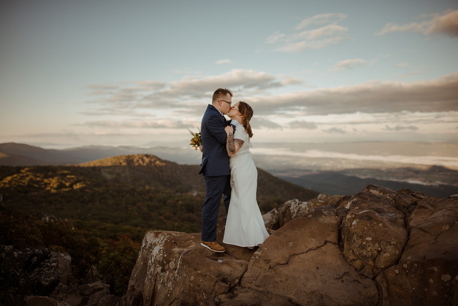 Shenandoah National Park Hiking Elopement with Guests - White Sails Creative_106.jpg