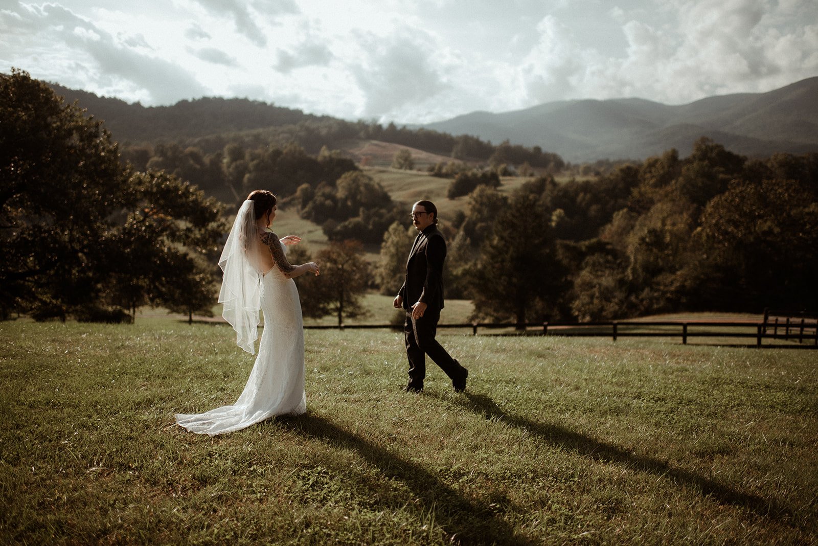 Intimate Airbnb Wedding in Virginia Mountains - Blue Ridge Wedding - White Sails Creative_27.jpg
