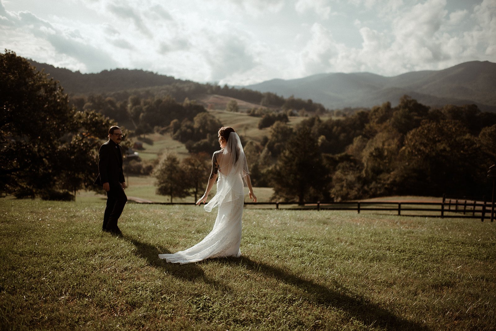 Intimate Airbnb Wedding in Virginia Mountains - Blue Ridge Wedding - White Sails Creative_31.jpg