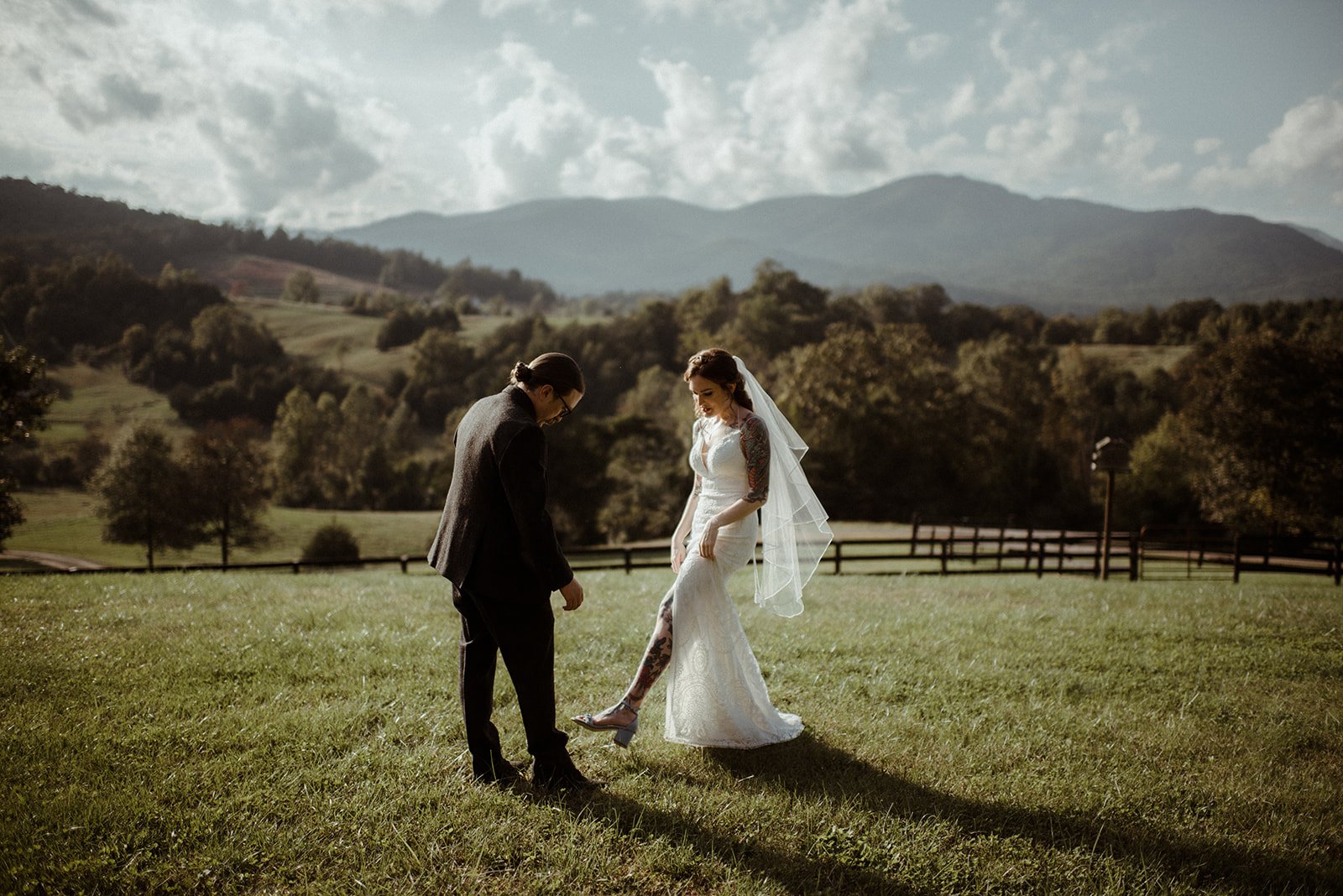 Intimate Airbnb Wedding in Virginia Mountains - Blue Ridge Wedding - White Sails Creative_37.jpg