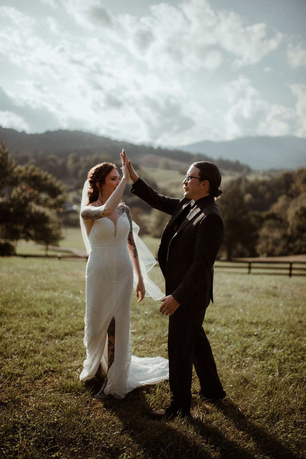 Intimate Airbnb Wedding in Virginia Mountains - Blue Ridge Wedding - White Sails Creative_41.jpg