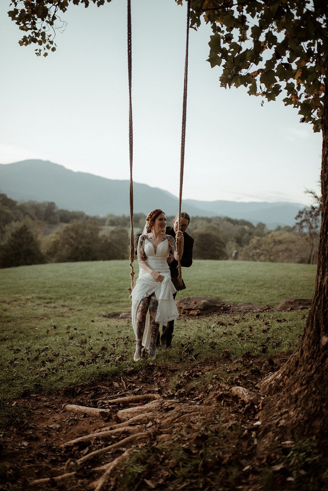 Intimate Airbnb Wedding in Virginia Mountains - Blue Ridge Wedding - White Sails Creative_105.jpg