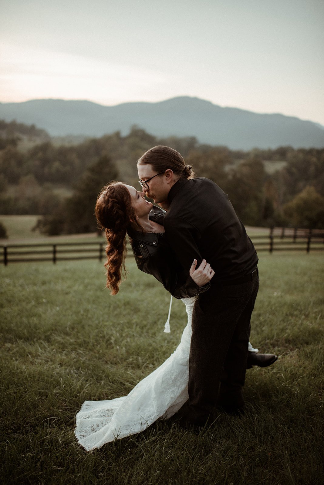 Intimate Airbnb Wedding in Virginia Mountains - Blue Ridge Wedding - White Sails Creative_127.jpg