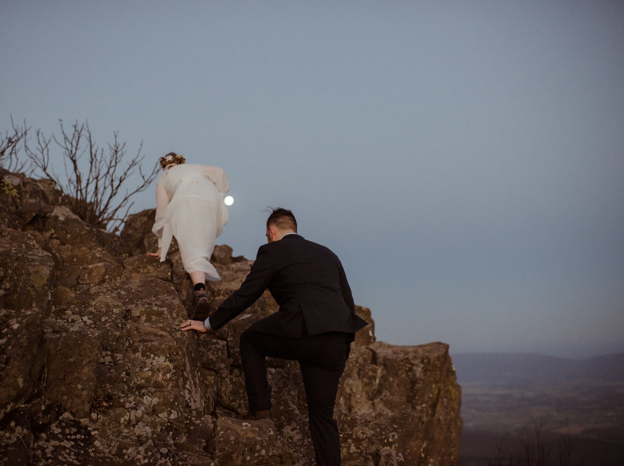 March Sunrise Hiking Elopement Ceremony with Friends and Family in Shenandoah National Park_27.jpg