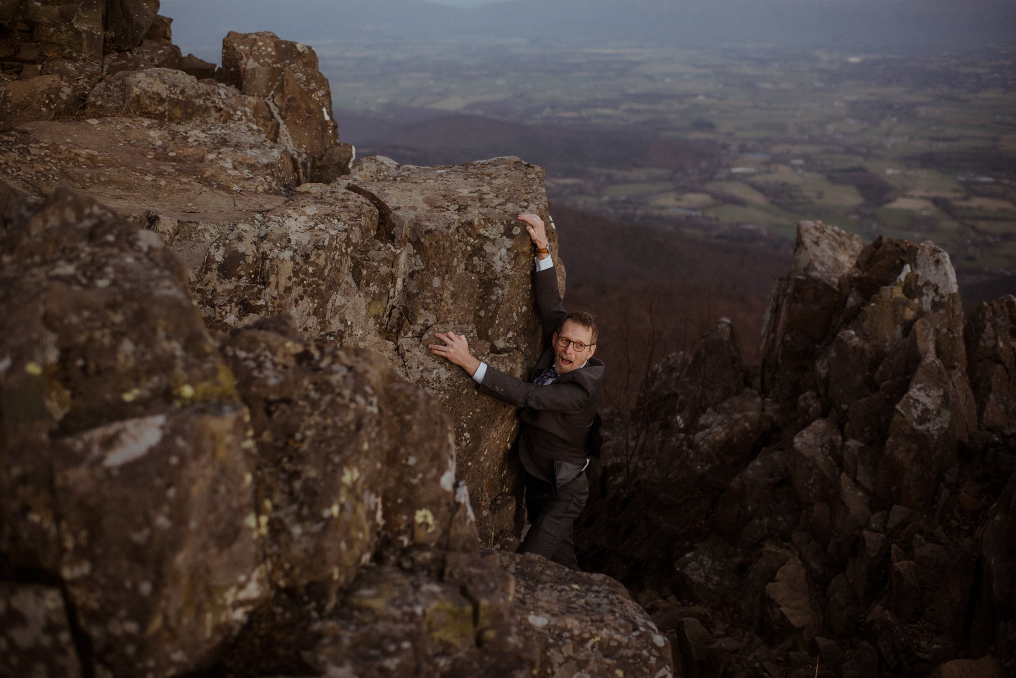 March Sunrise Hiking Elopement Ceremony with Friends and Family in Shenandoah National Park_37.jpg