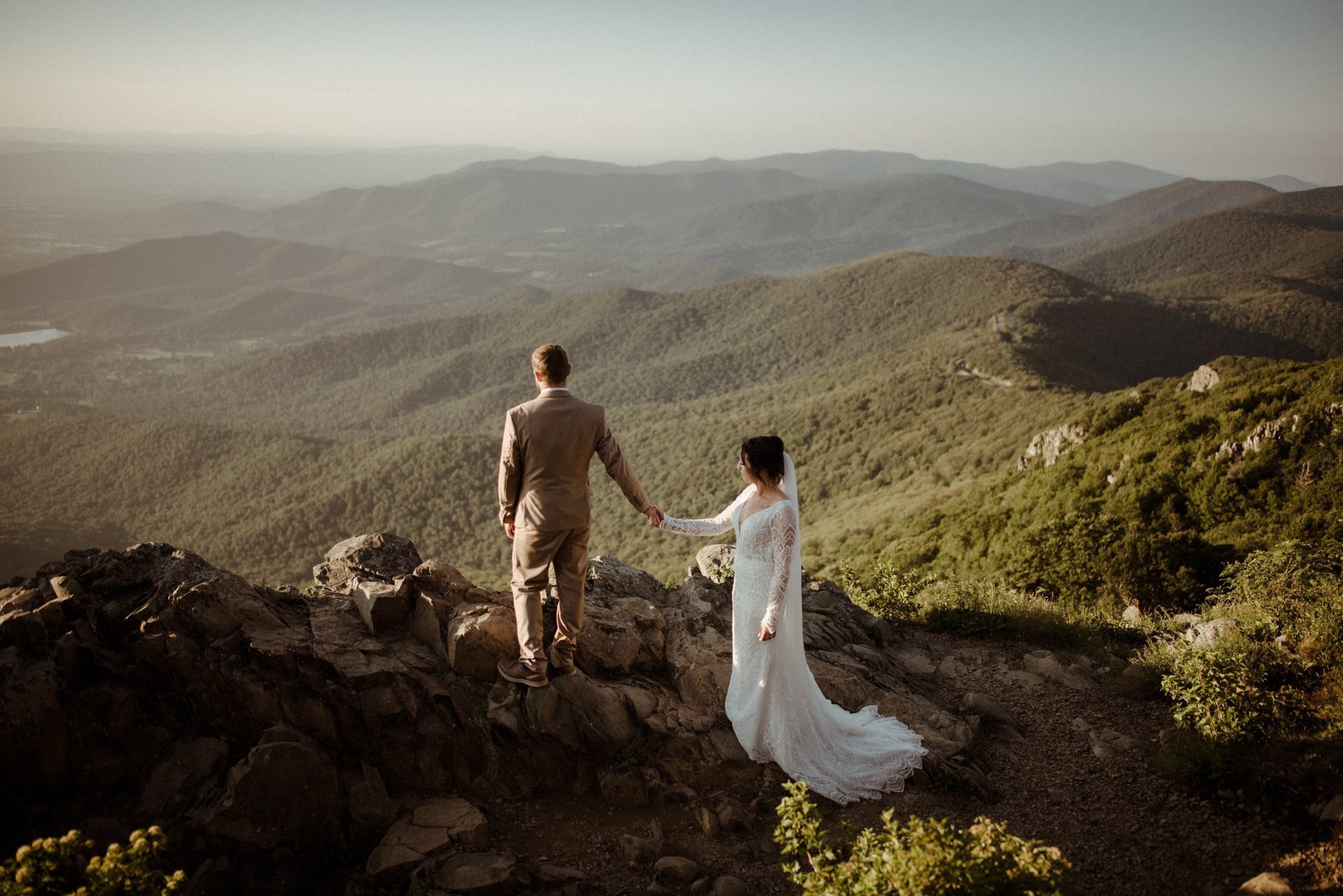 Sunset+Elopement+on+Stony+Man+Summit+in+Shenandoah+National+Park+-+White+Sails+Creative+Elopement+Photography+-+July+Elopement+on+the+Blue+Ridge+Parkway_56.jpg
