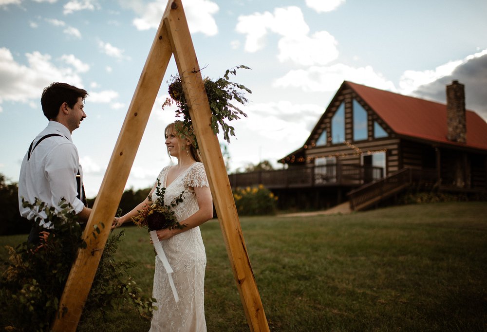 Sill and Glade Cabin Styled Shoot - Cindy and Luke - White Sails Creative - Sneak Peeks_11_websize.jpg