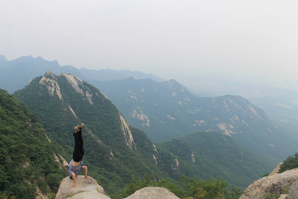 This man was doing head stands and jumping rock to rock on the edge of these rocks!