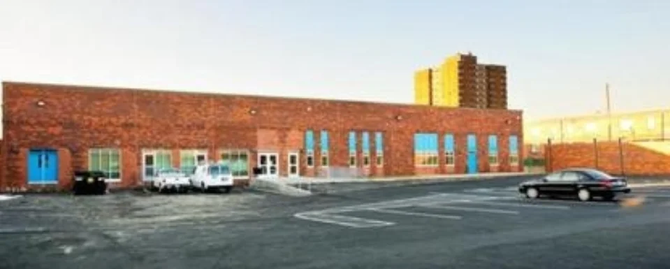 Jefferson Center 900 W. Jefferson Street Philadelphia, PA 19122 Phone: (267) 930-3702 HS/ EHS Center Director: De-lanie Richarson and Lourdes Jonhnson