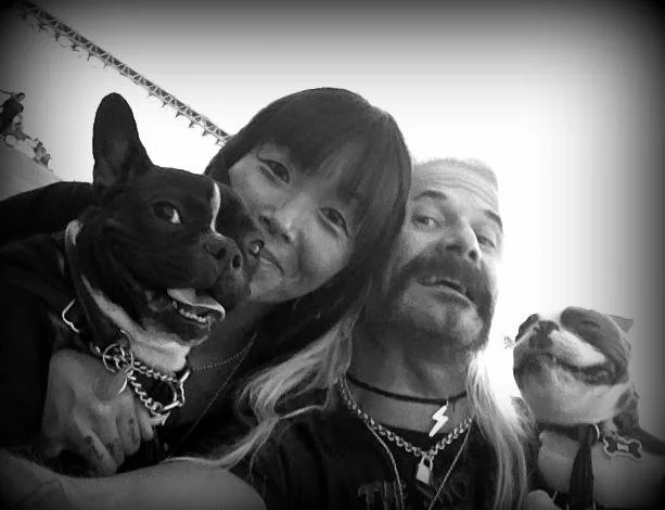 L. to R. Bubbles plus Lillemor plus MisterSnowy plus Bob!! It's Tivoli Shaw, everybuddy!! :) 