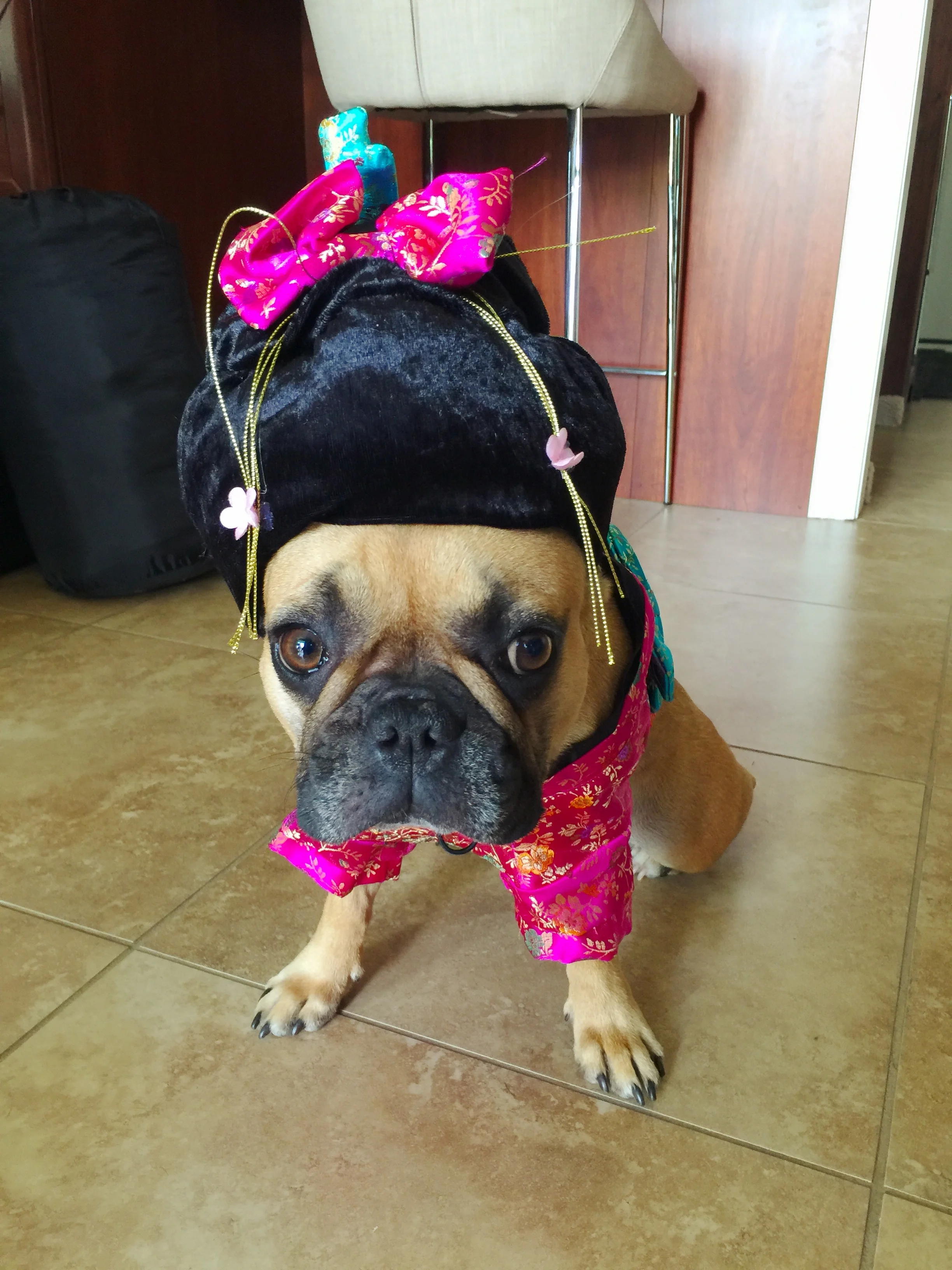 MIRABELLE TRIES ON SOME COSTUMECLOTHES!! (4 photos) 