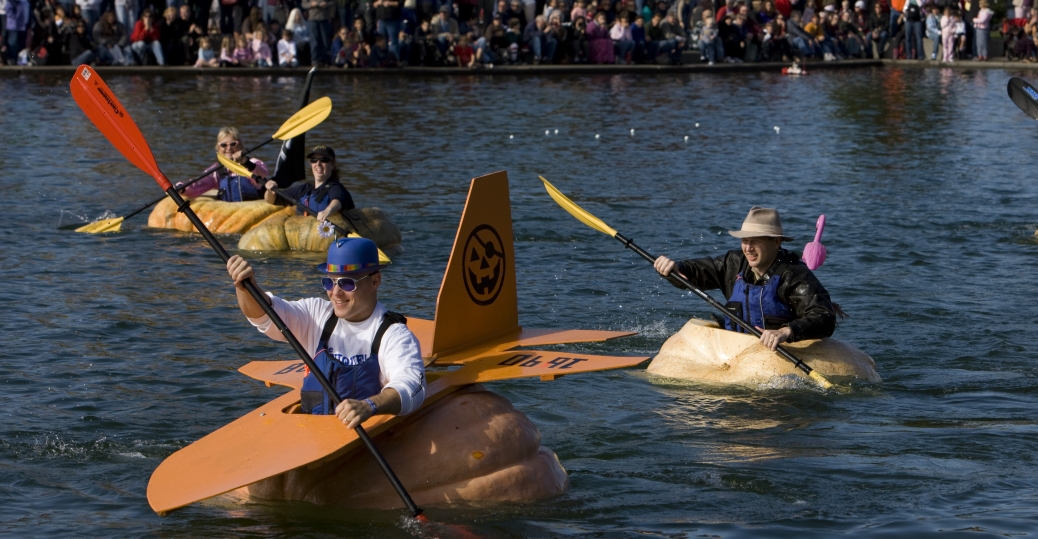 pumpkin-kayaking-P.jpg