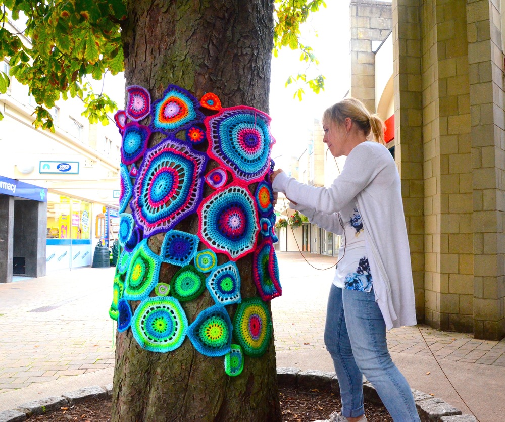 YarnBomb004.jpg