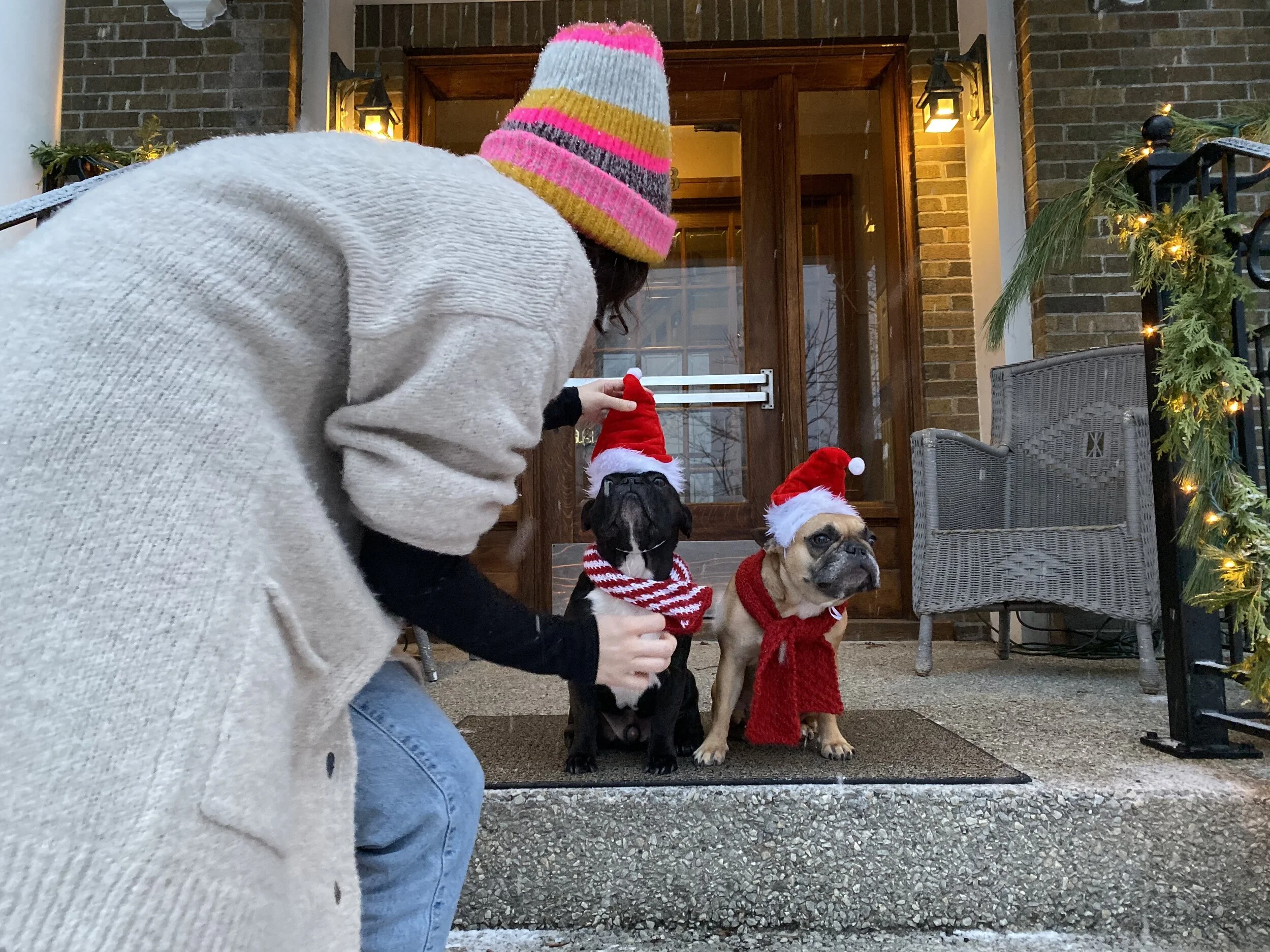 THE HOLIDAYTIMES PAJAMAMAN IS COMING, GUYS!! 