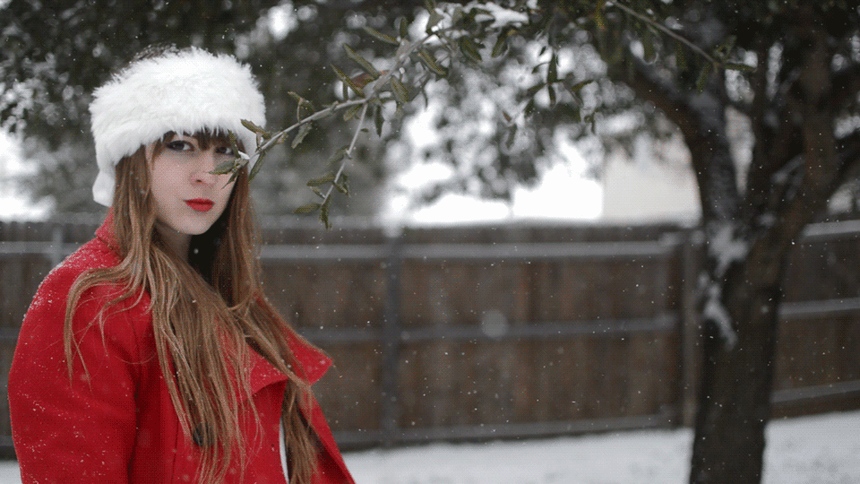 in winter I wear red