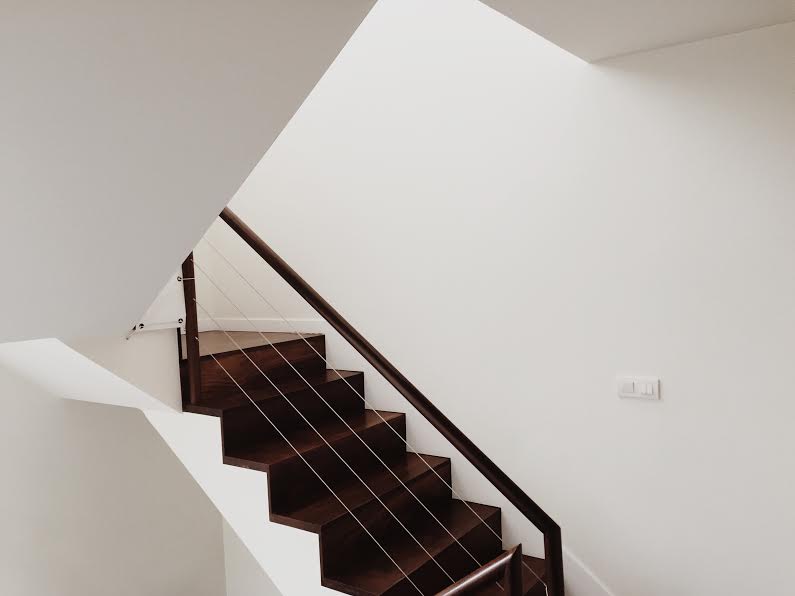 5.9 / 4:00 post meridiem // I love how modern and sleek this house is. It's very pleasing with white walls, large windows with solid white curtains, and skylights everywhere. 