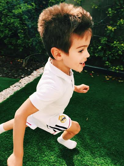 5.18 / 6:31 post meridiem // Jaime raced himself for at least 30 minutes. He ran from one end of the yard to the front of the yard and back trying to beat his time each race. Maria and I timed him with our phones. He had so much fun running and never tired. I felt tired just watching! 