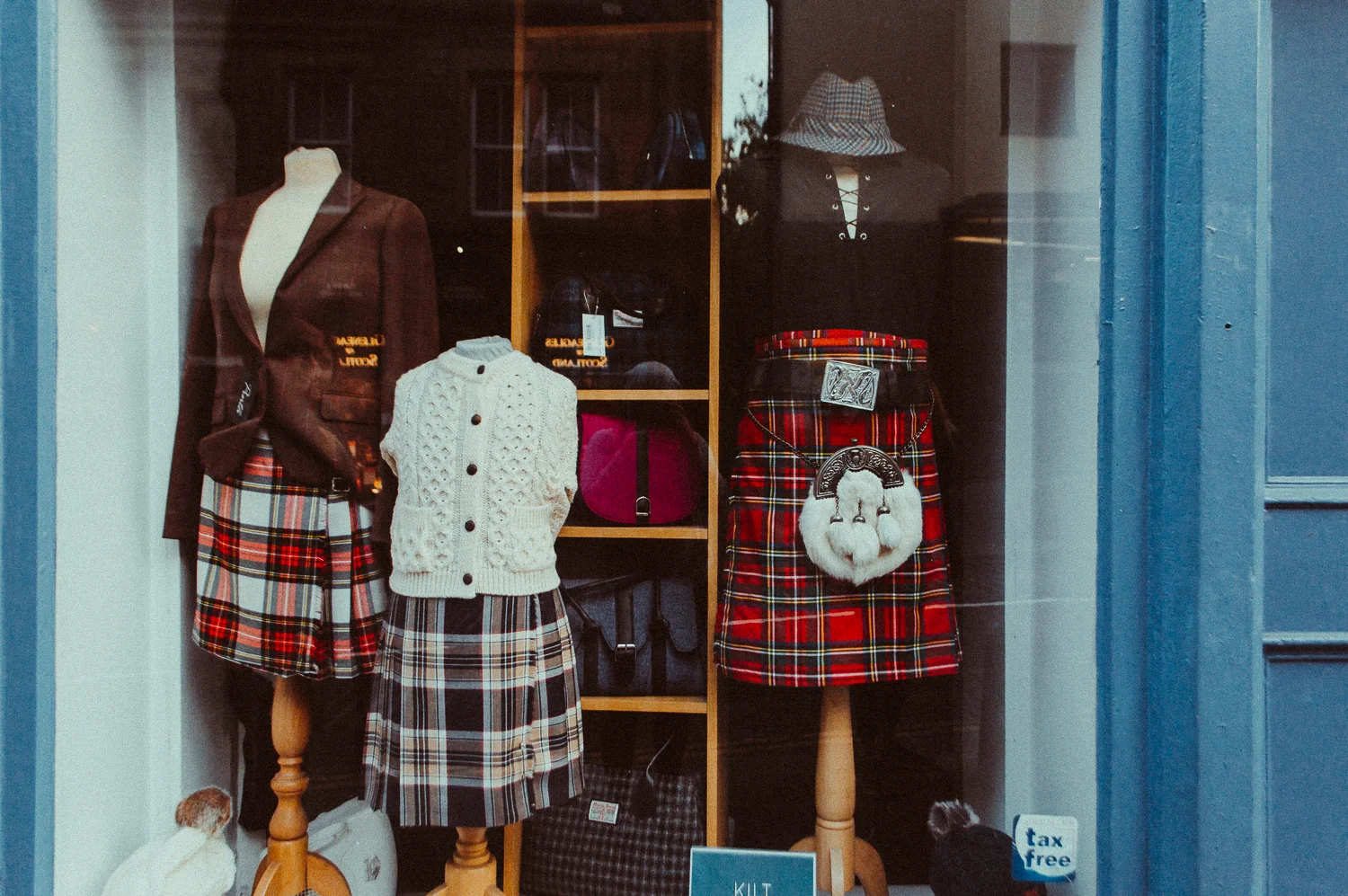 Brixton Essentials "Warm Memories" + Edinburgh, Scotland