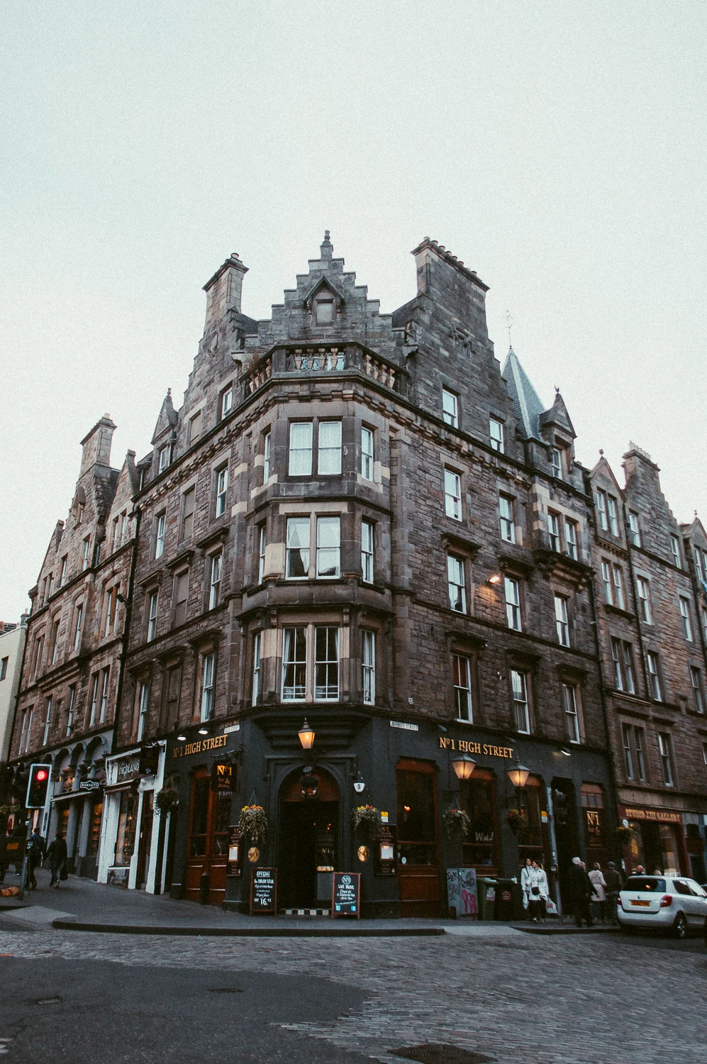 Brixton Essentials "Warm Memories" + Edinburgh, Scotland