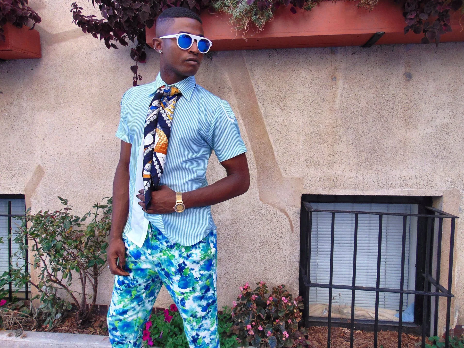 I'm bringing you a fearless approach to prints with style and color.