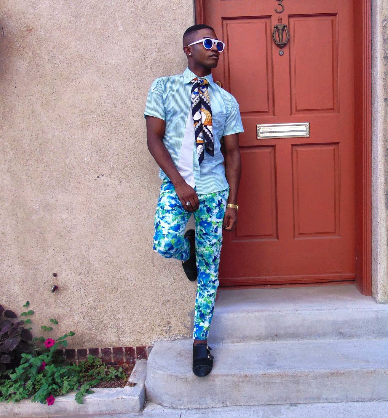 I'm bringing you a fearless approach to prints with style and color.