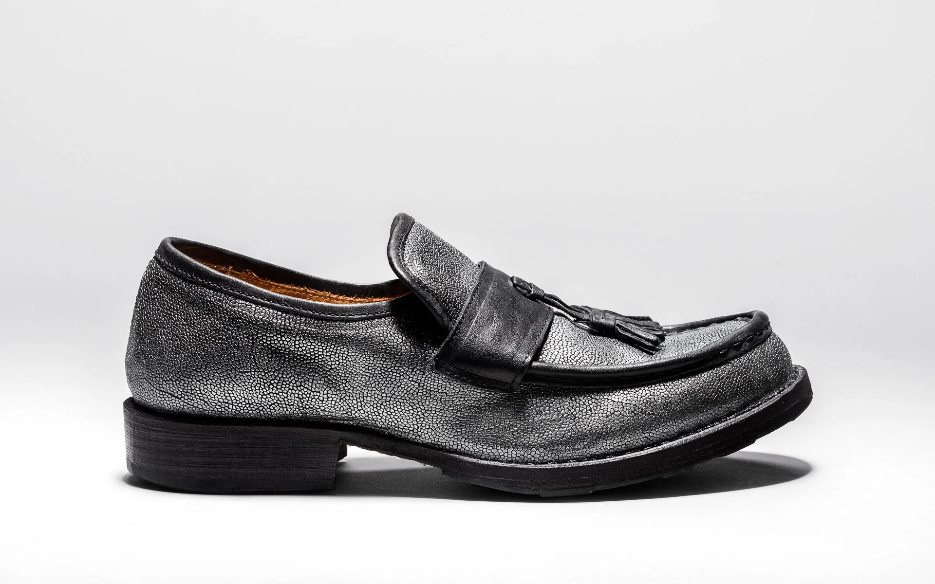 Eternity_Emir-BI_Loafer_Black_MetallicTexturedLeather-1.jpg