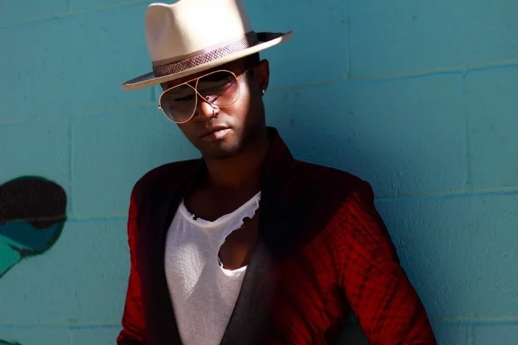 MYSTERY LOOK 127: BECOMING BRAVER IN YOUR STYLE CHOICE