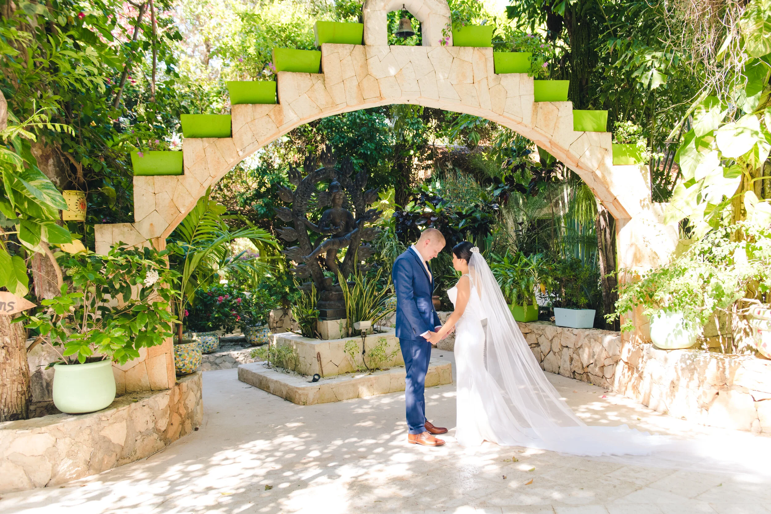 20190511_MegRachelPhotography_Andrea+Corey_Wedding_0104.jpg